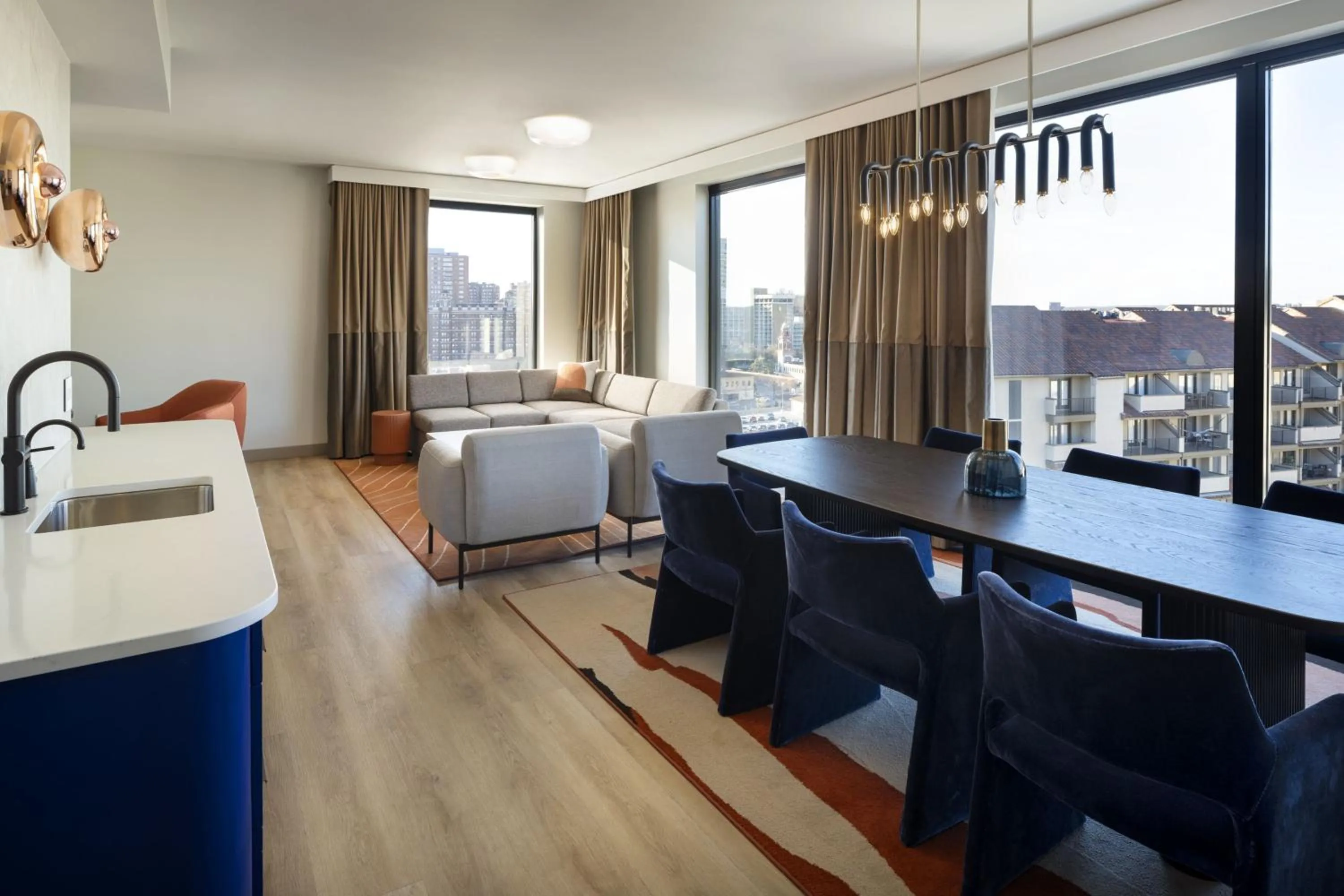 Photo of the whole room in Cascade Hotel, Kansas City, a Tribute Portfolio Hotel