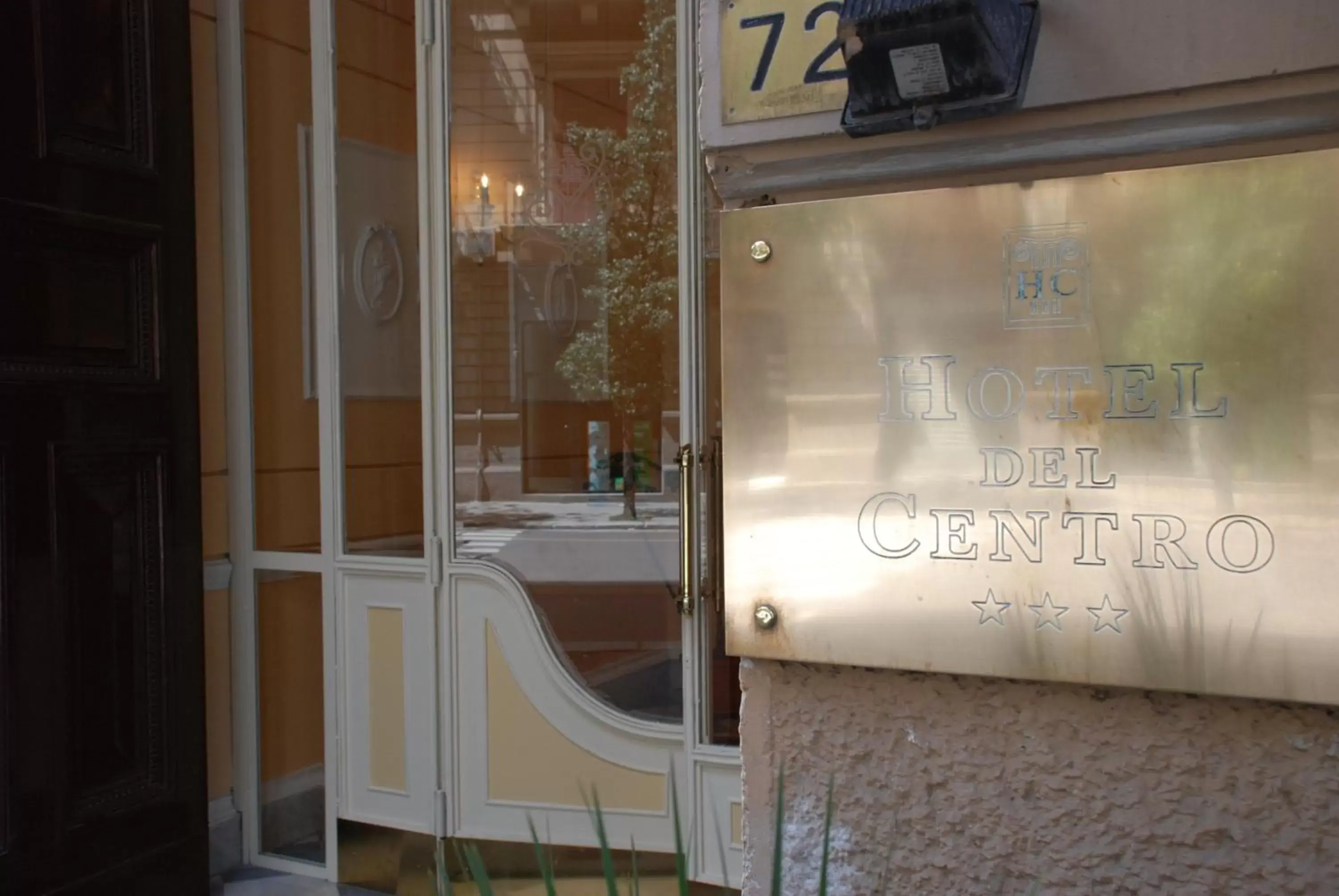 Facade/entrance in Hotel del Centro