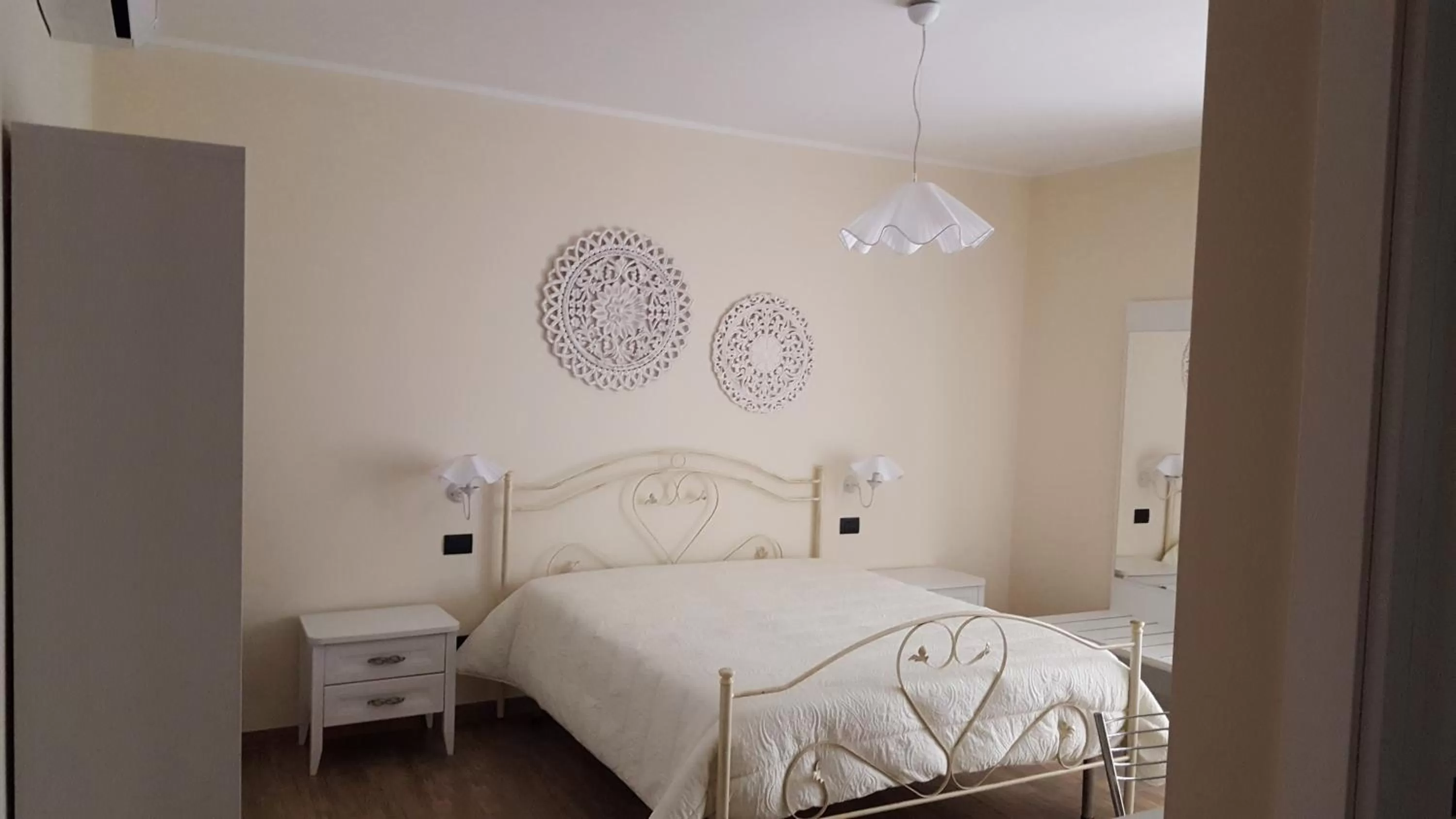 Photo of the whole room, Bed in Bed and Breakfast Sun Wine