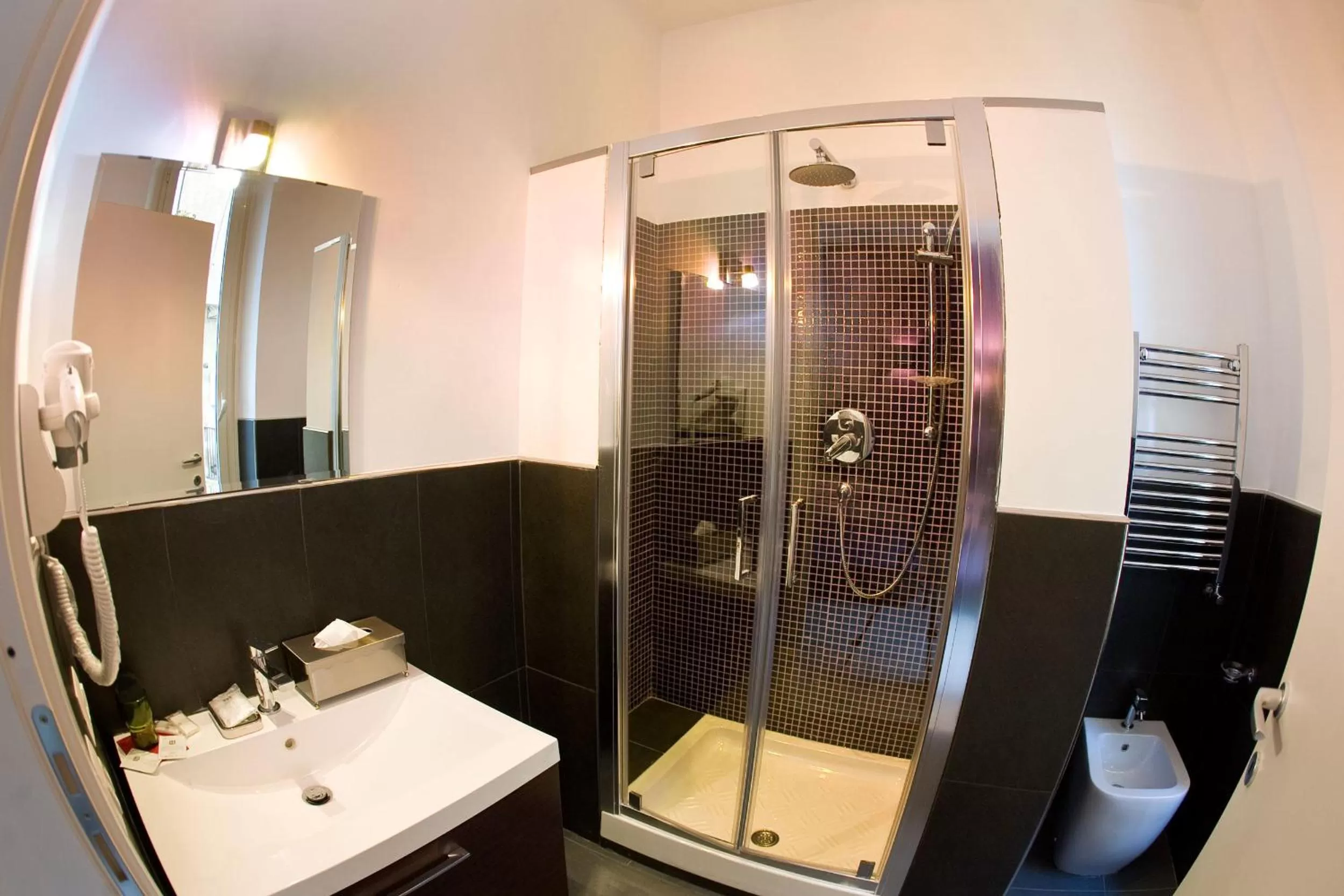 Bathroom in Chroma Italy - Chroma Tessera