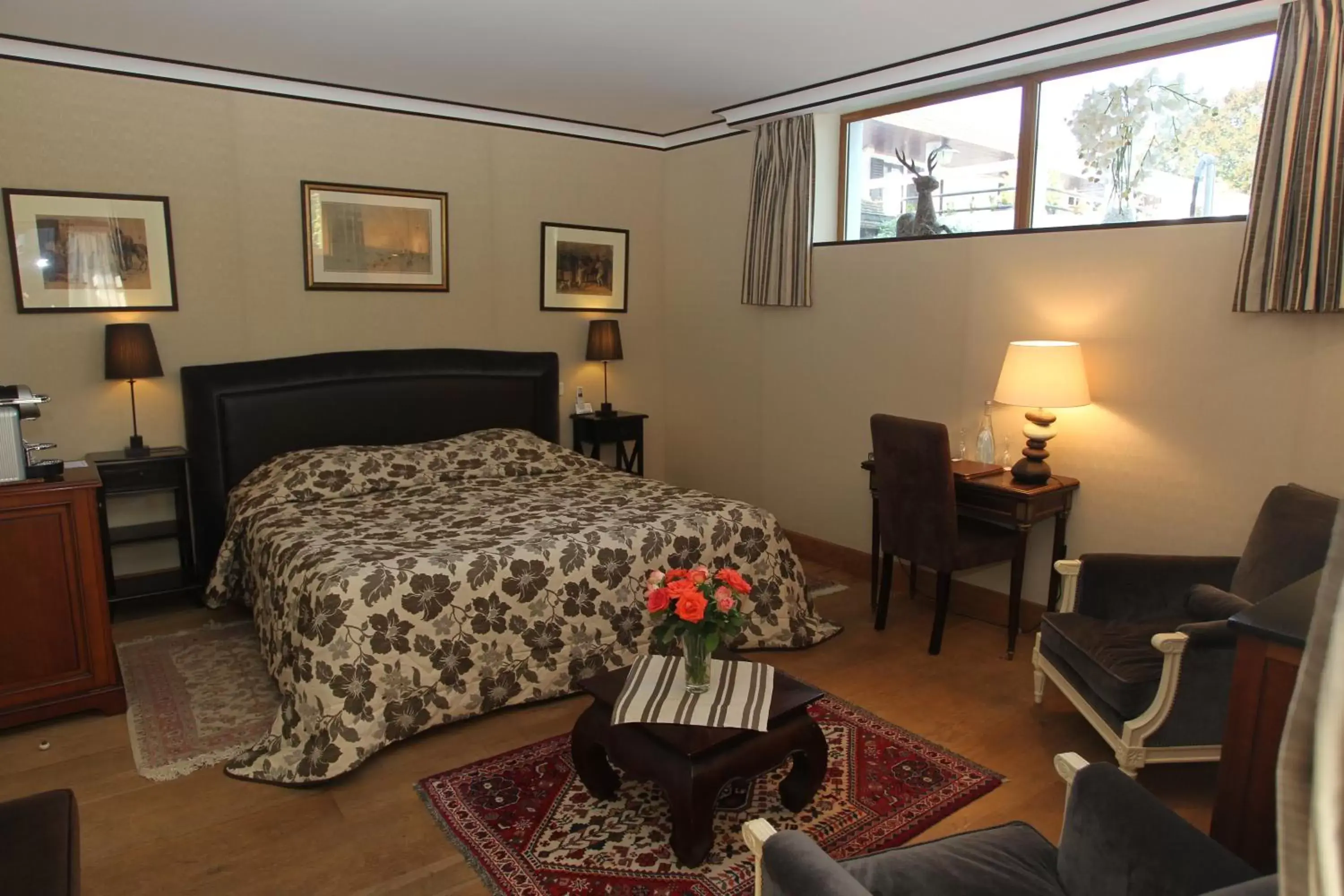 Bedroom, Bed in Hôtellerie Du Bas-Bréau