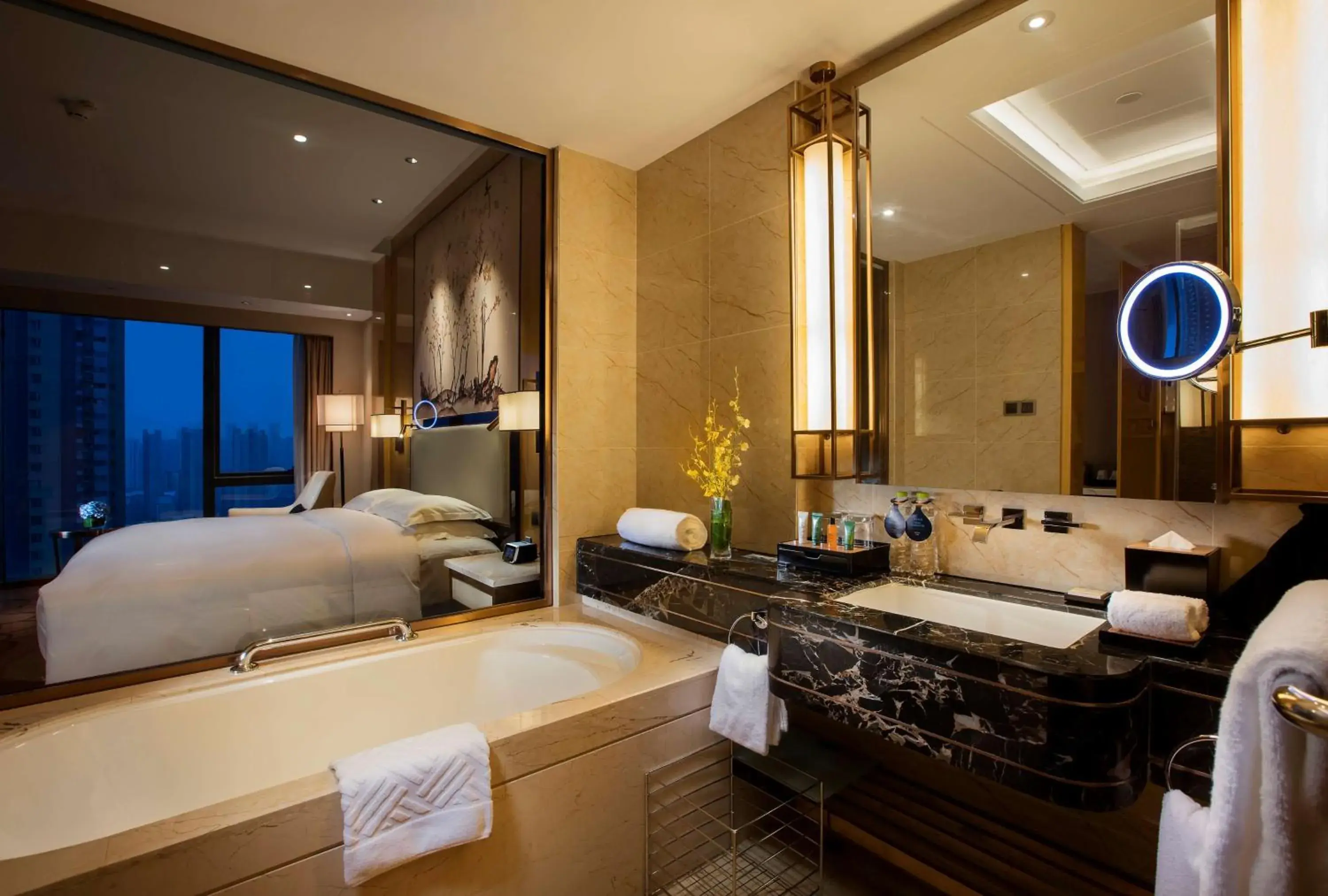 Bathroom in Hilton Wuhan Riverside