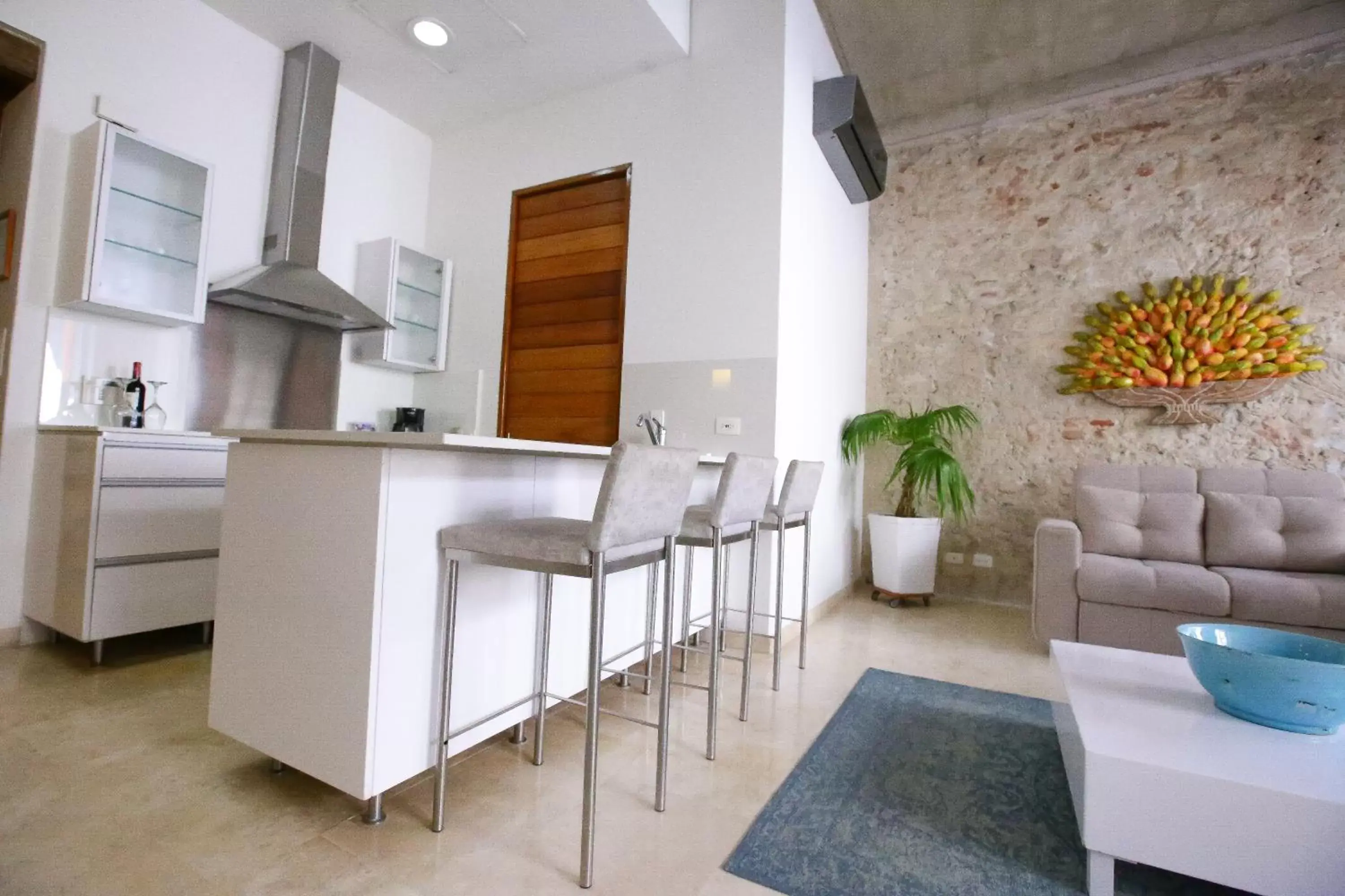 kitchen, Seating Area in Casa Claver Loft Boutique Hotel