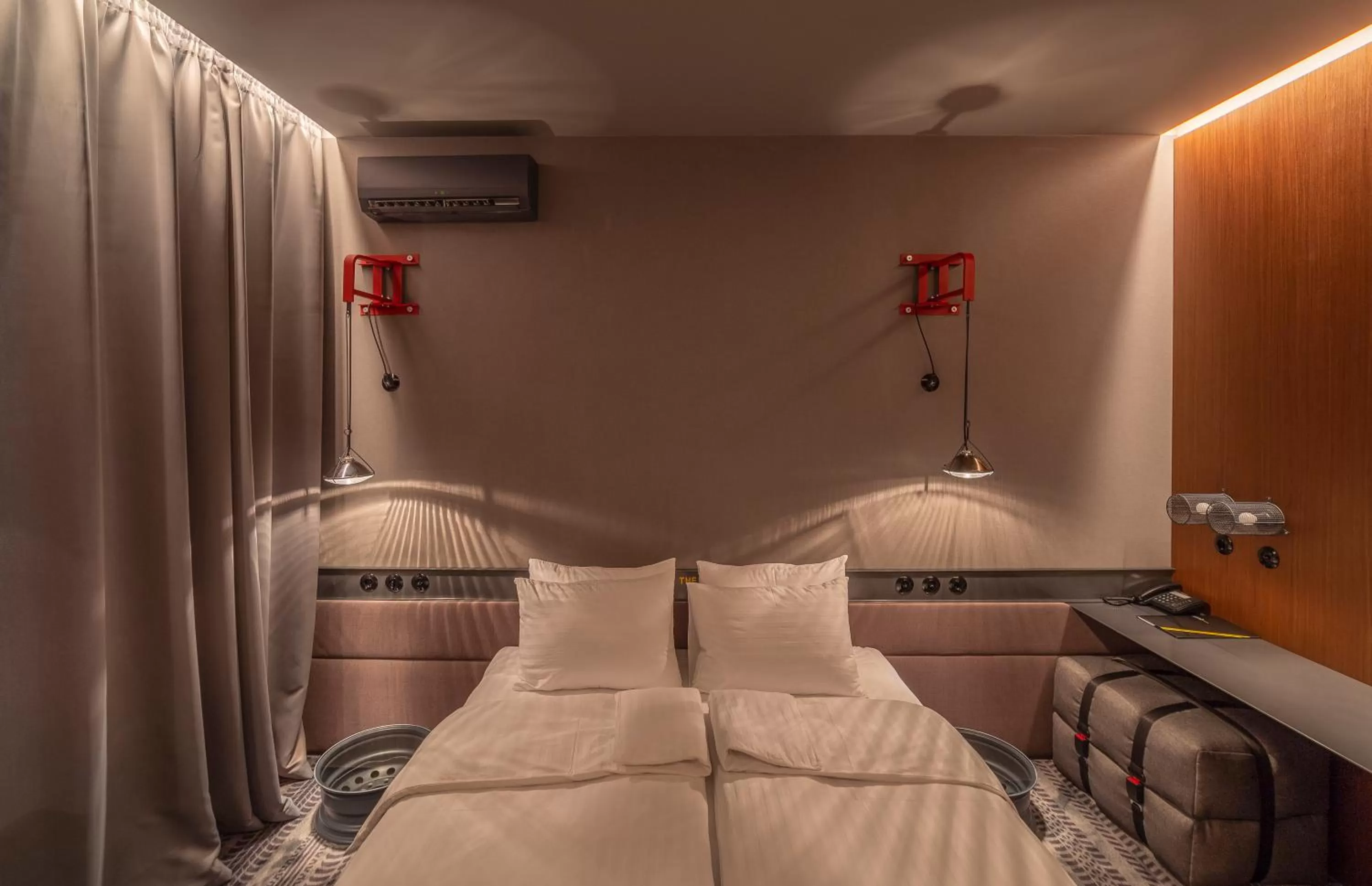 Bed in Дизайн-готель ROAD