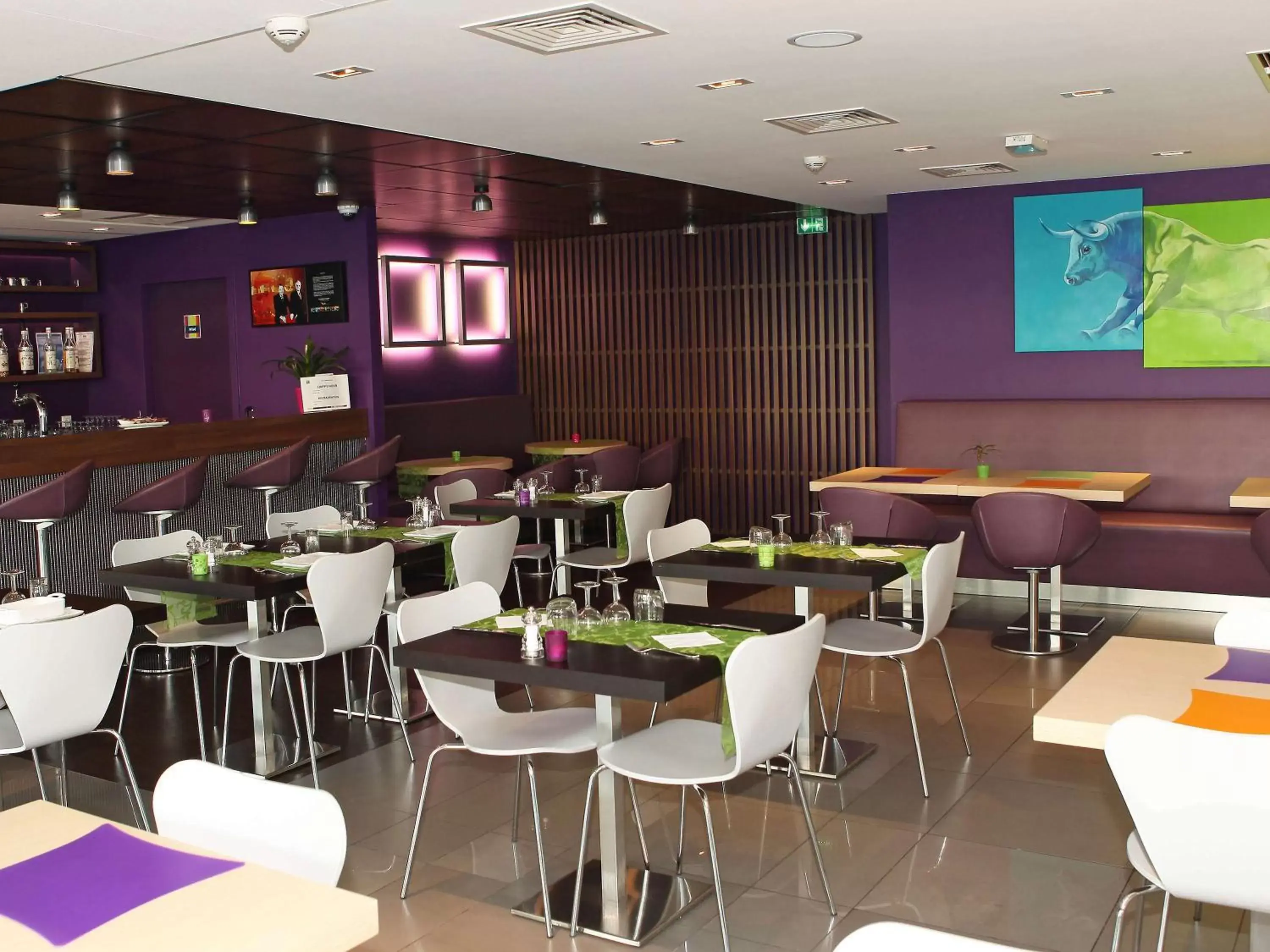 Lounge or bar, Restaurant/Places to Eat in ibis Styles Nimes Gare Centre