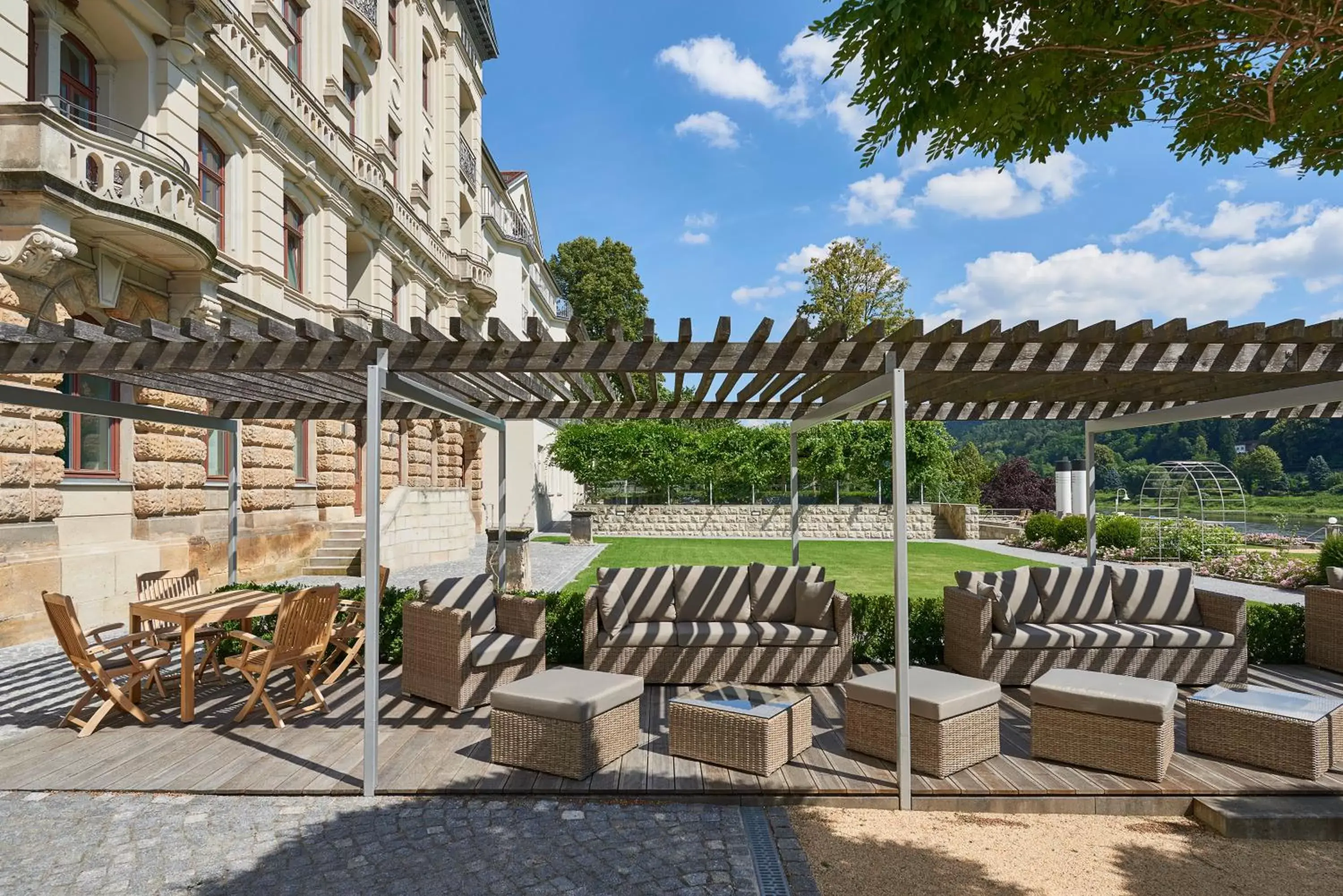 Garden, Patio/Outdoor Area in Hotel Elbresidenz an der Therme