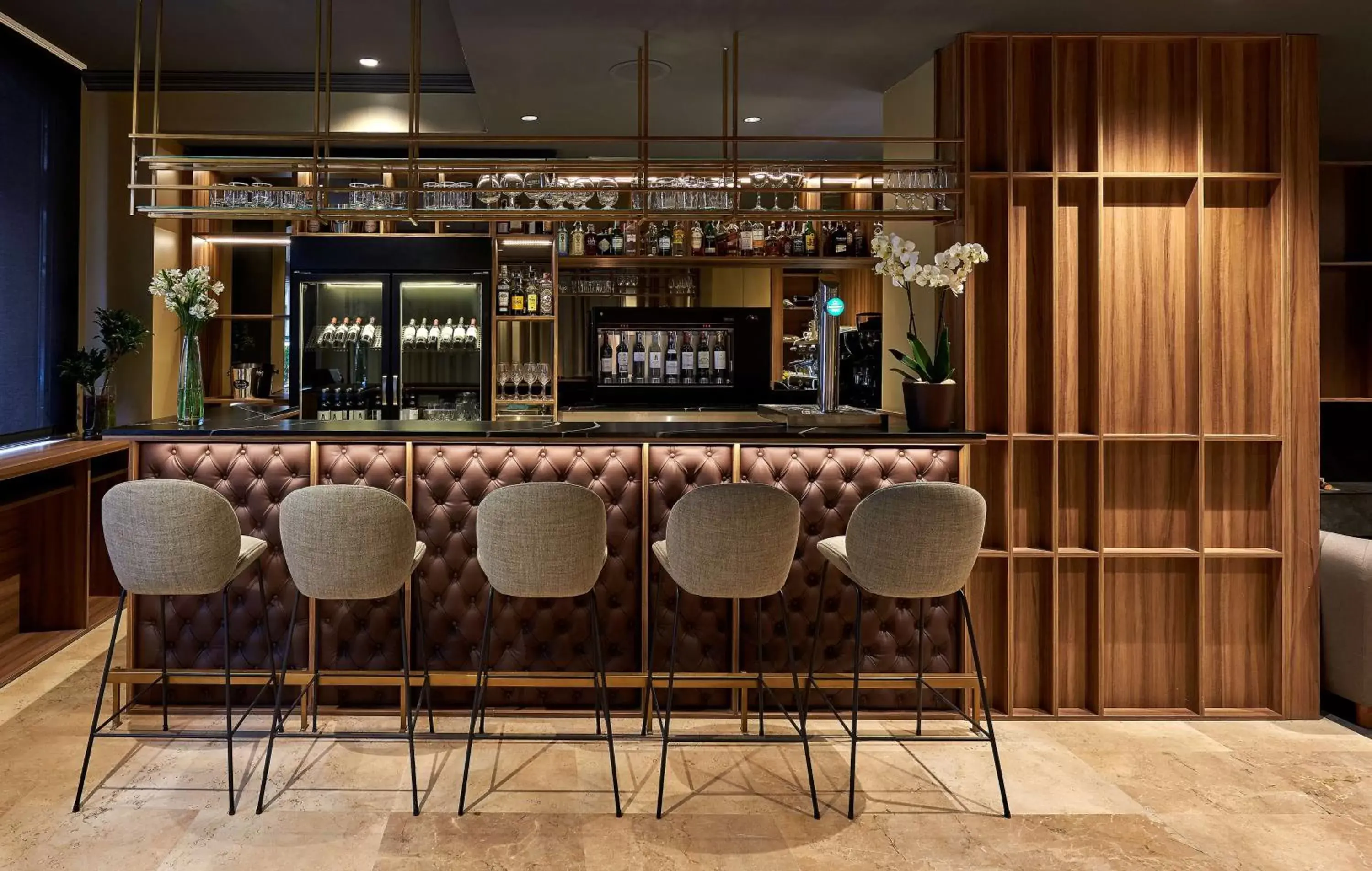 Lounge or bar, Lounge/Bar in NH Logroño Herencia Rioja