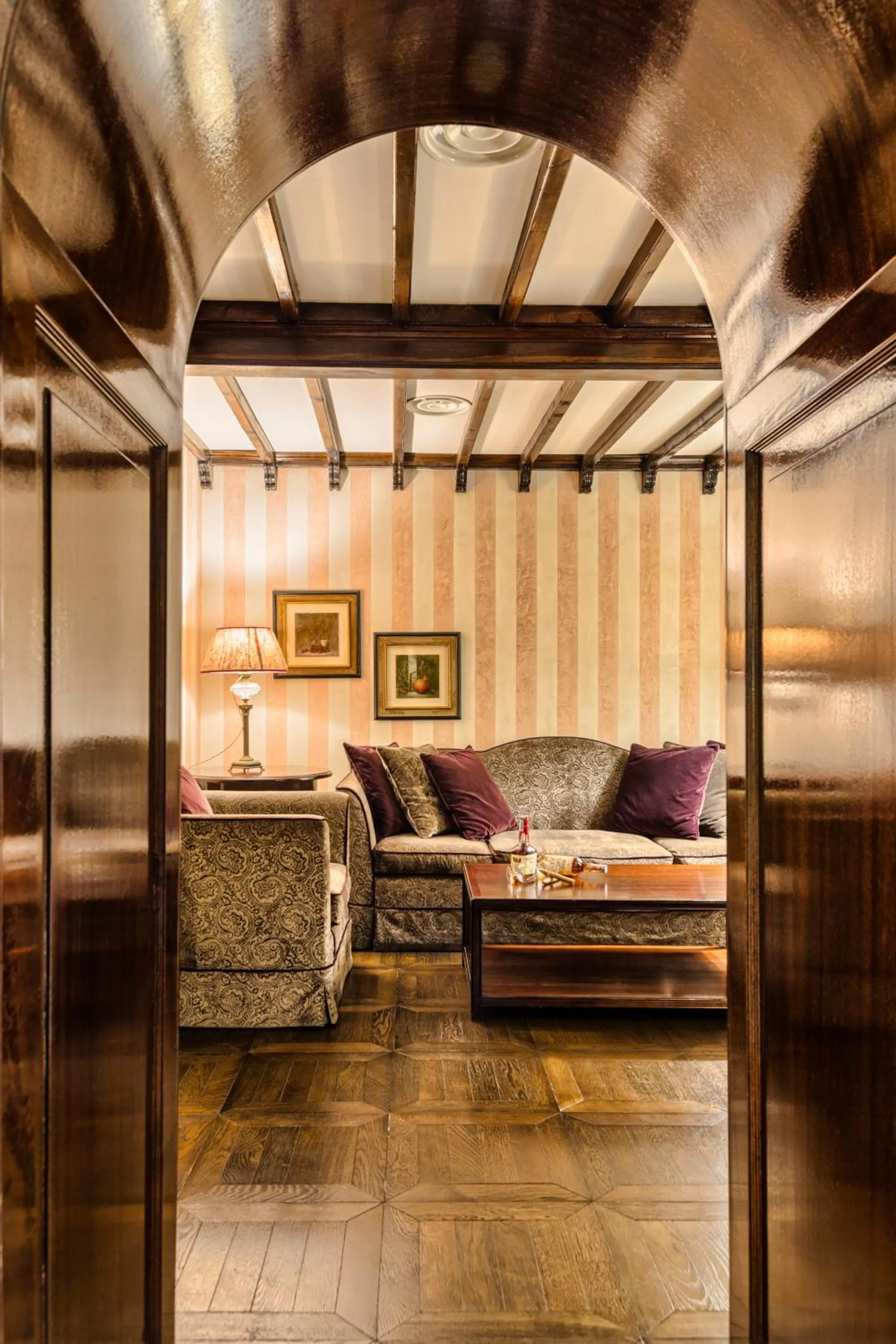 Seating area in Grand Hotel Baglioni