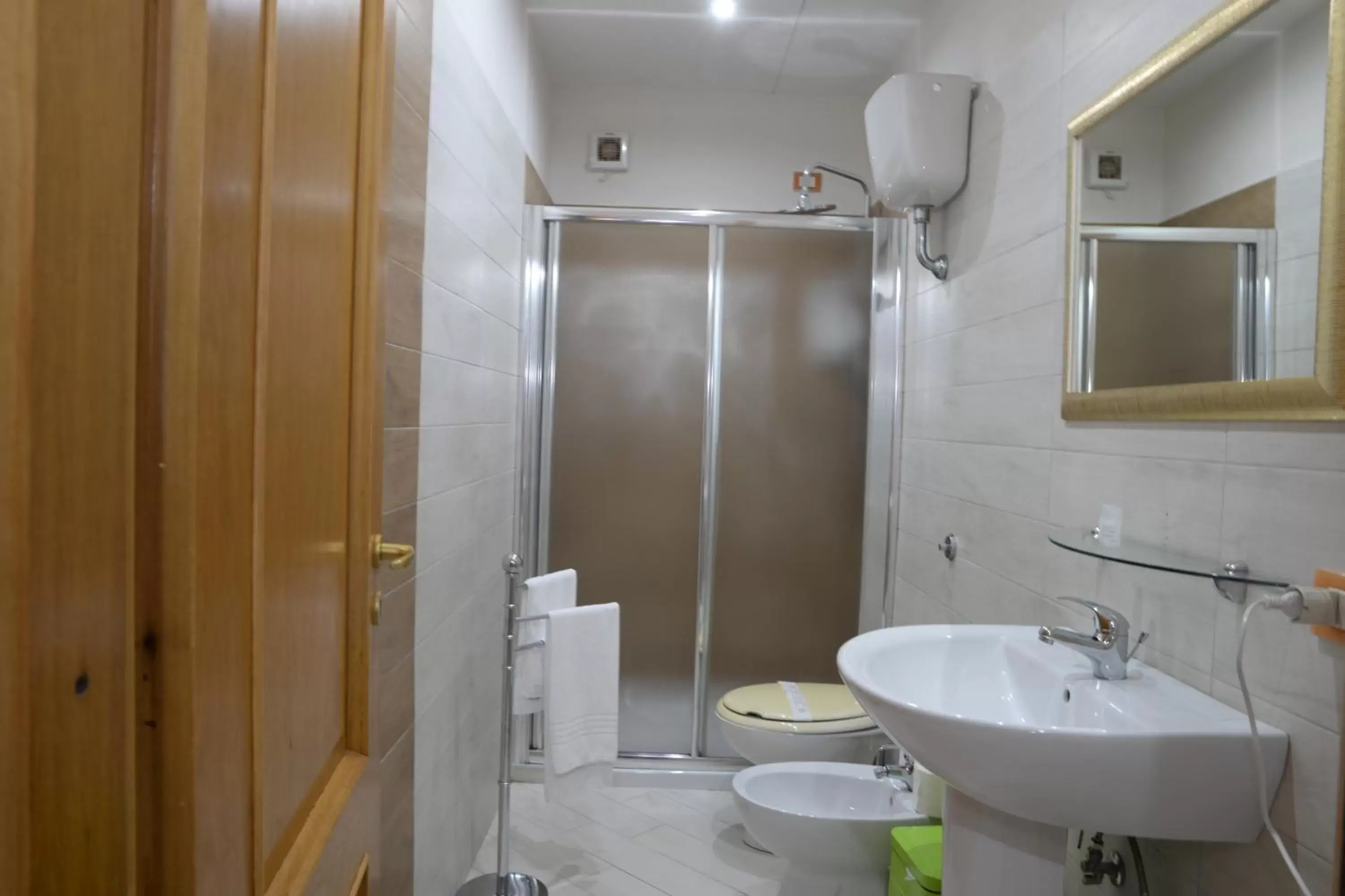 Bathroom in Hotel Ristorante Termitito