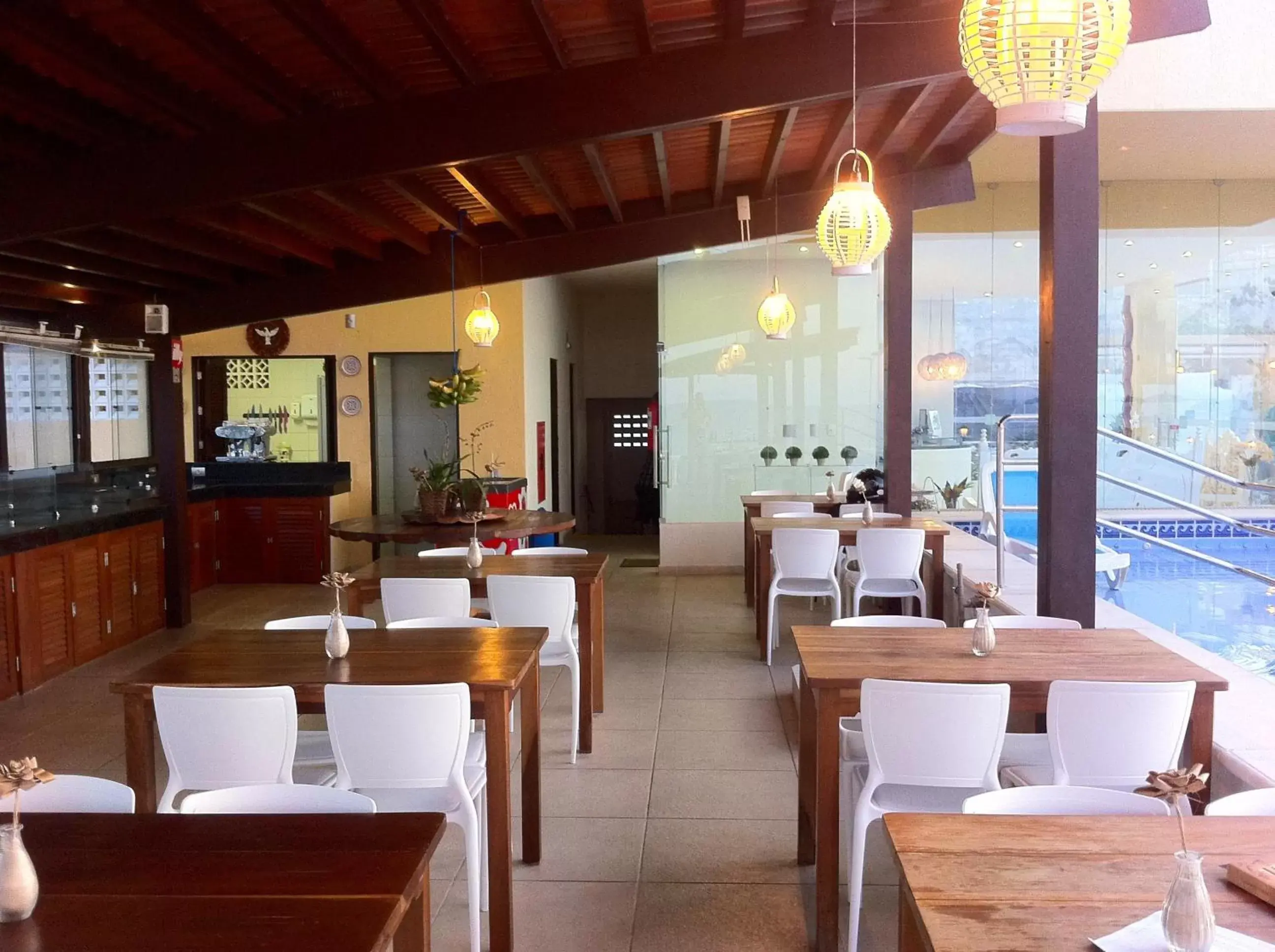 Restaurant/Places to Eat in Kristie Resort Natal Hotel