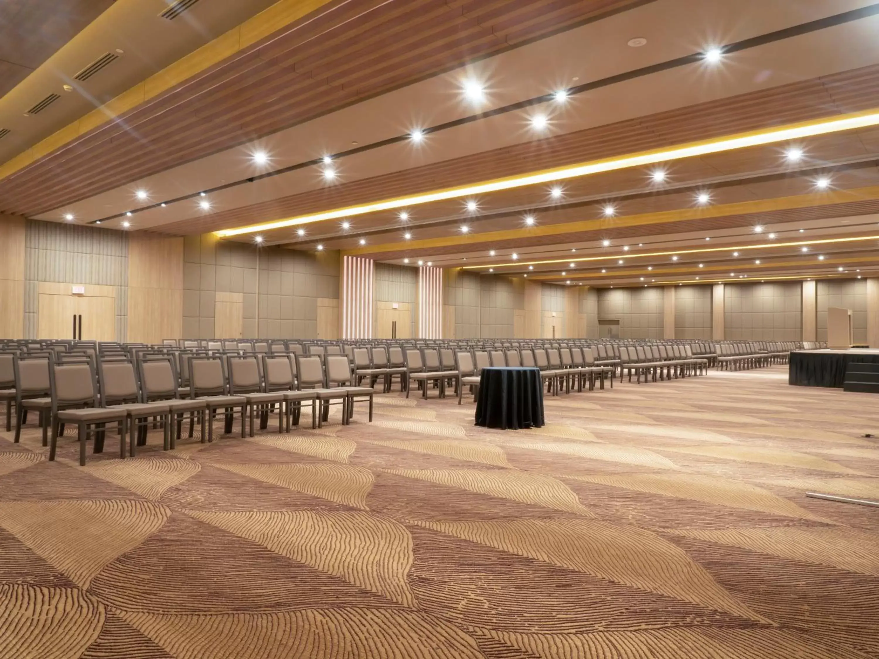 Meeting/conference room, Banquet Facilities in Crowne Plaza Hotel Monterrey, an IHG Hotel