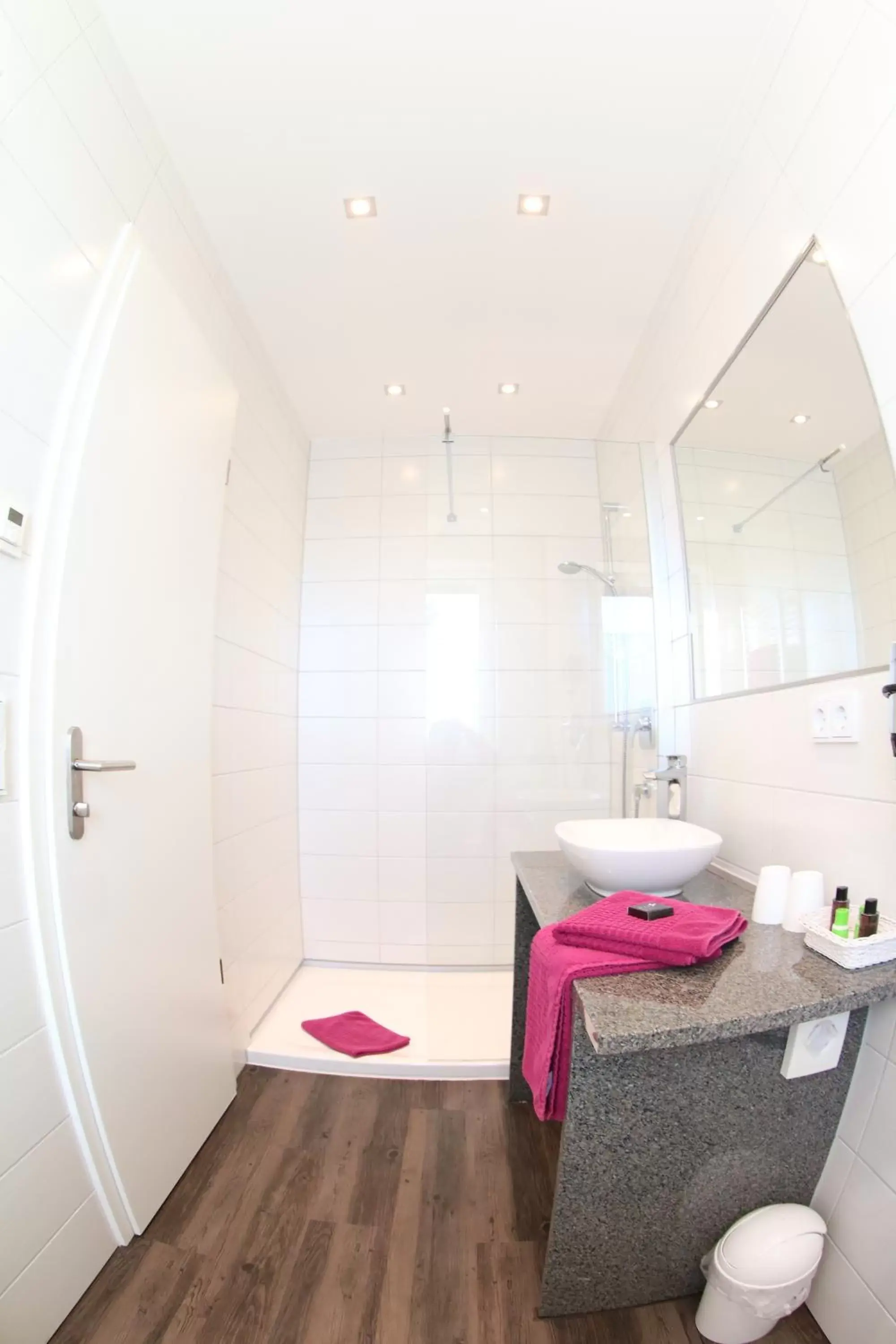 Shower, Bathroom in Gästehaus Stock