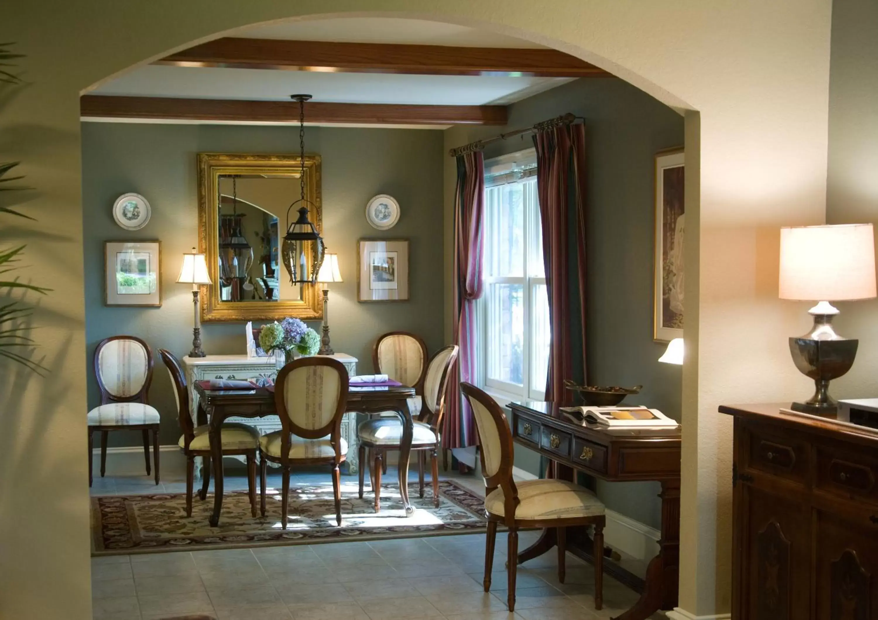 Dining area, Restaurant/Places to Eat in The Sanford House Inn & Spa