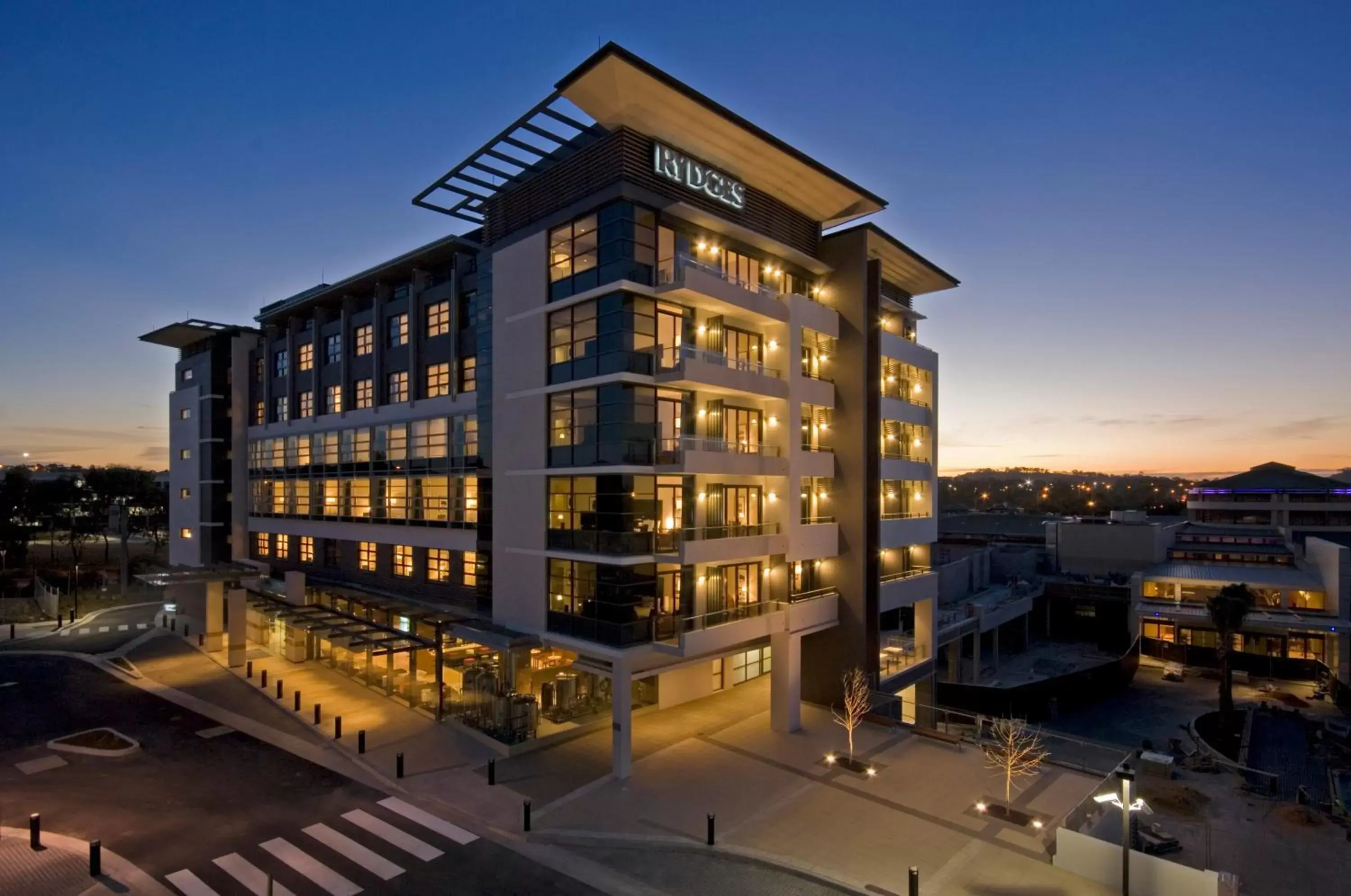 Property building in Rydges Campbelltown