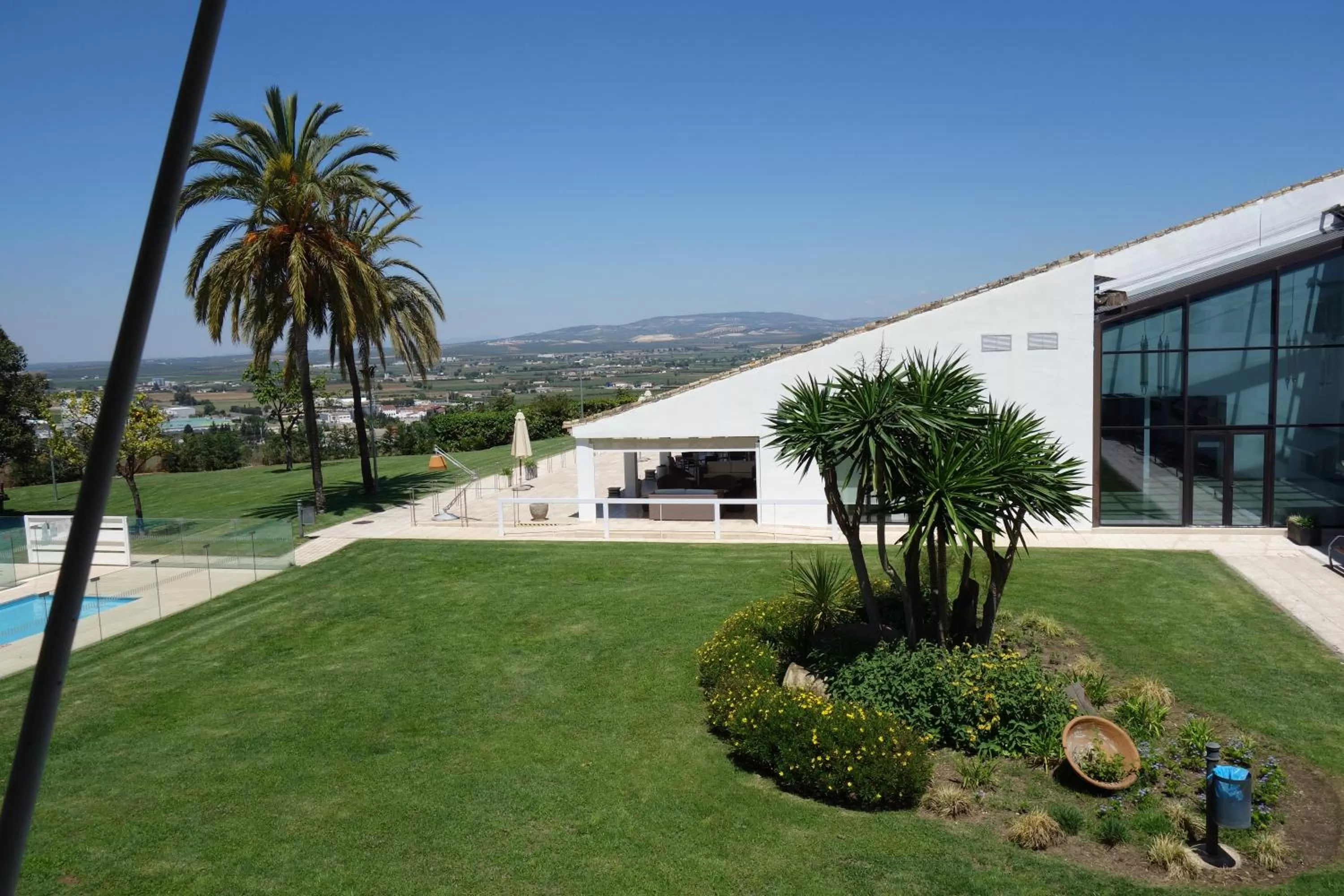 Pool view in Parador de Antequera