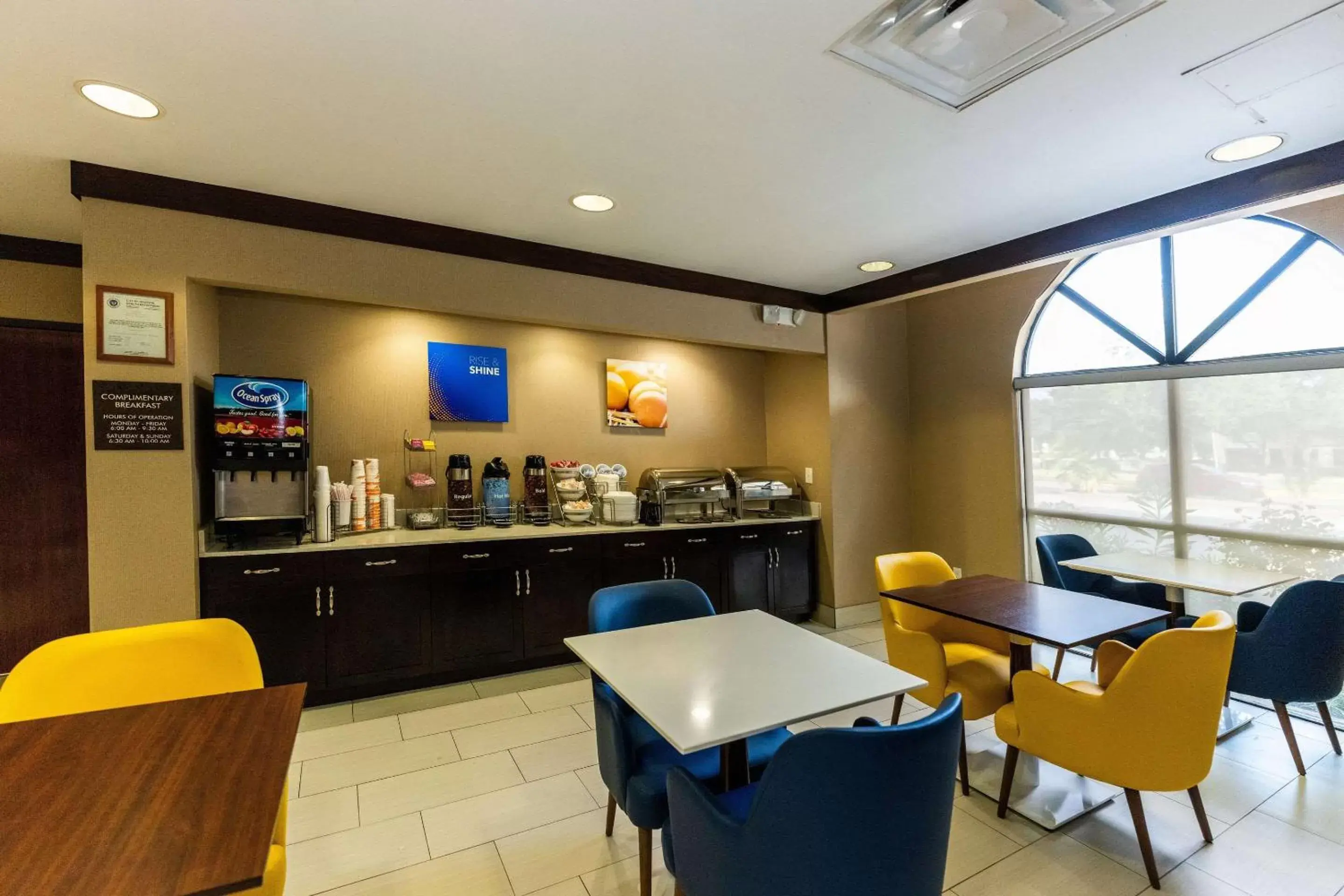 Breakfast, Restaurant/Places to Eat in Comfort Suites Houston West At Clay Road