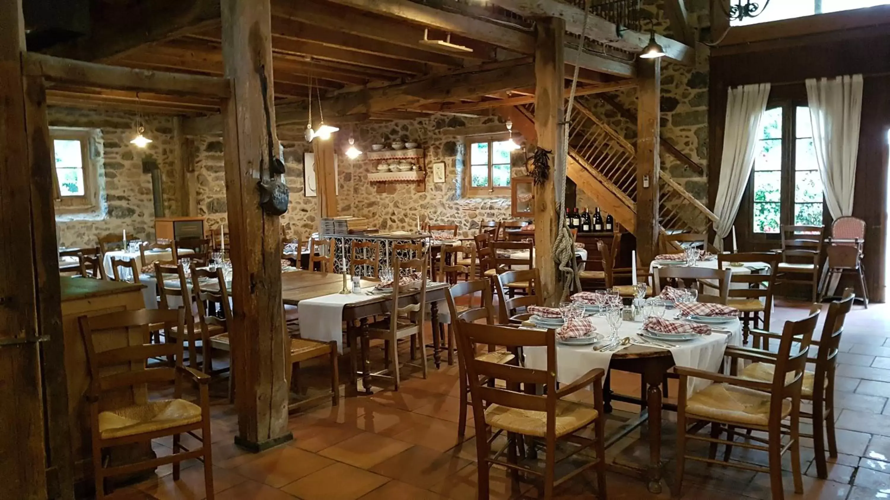 Restaurant/Places to Eat in Hotel Logis - Chateau de Beauregard