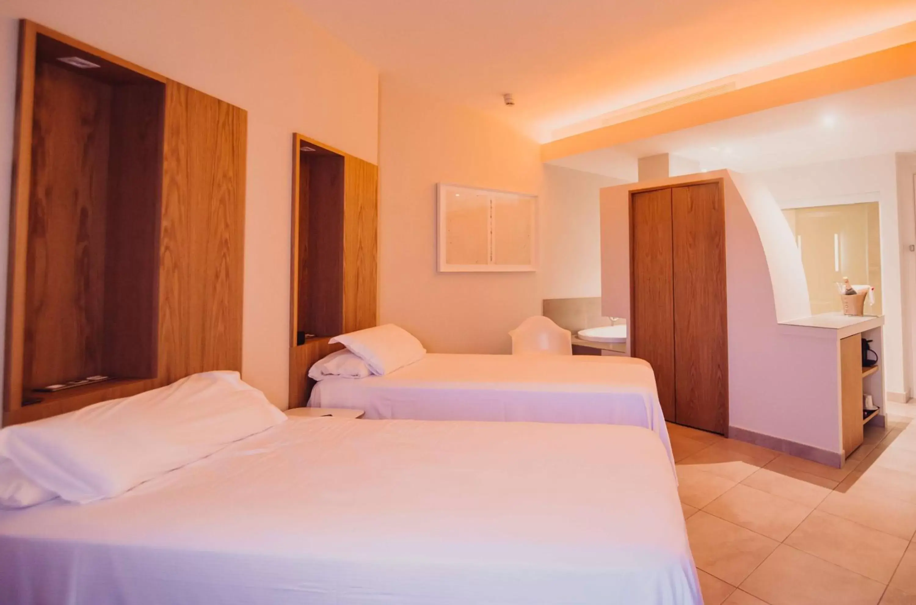 Photo of the whole room, Bed in Higuerón Hotel Curio Collection by Hilton