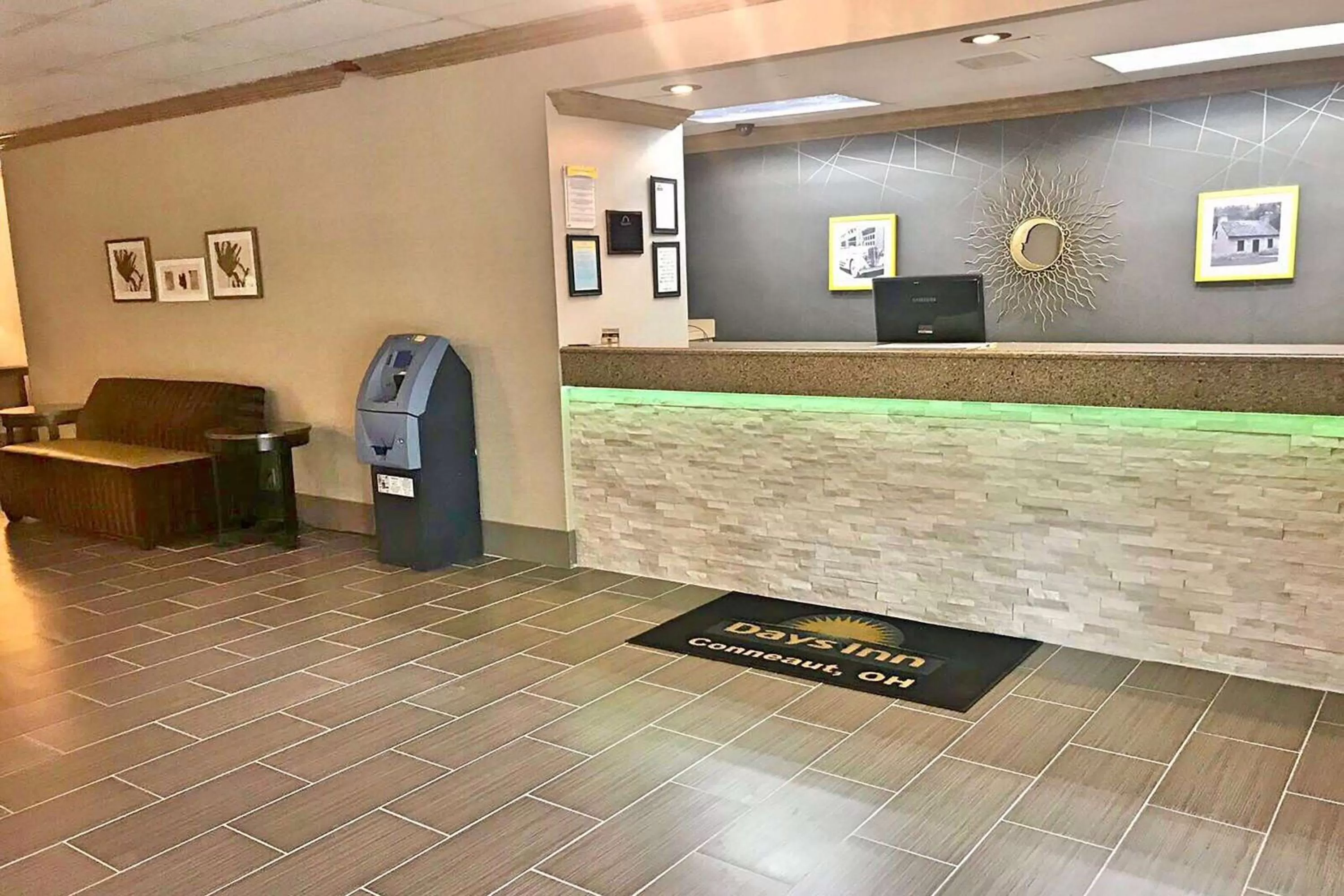 Lobby or reception in Days Inn by Wyndham Conneaut