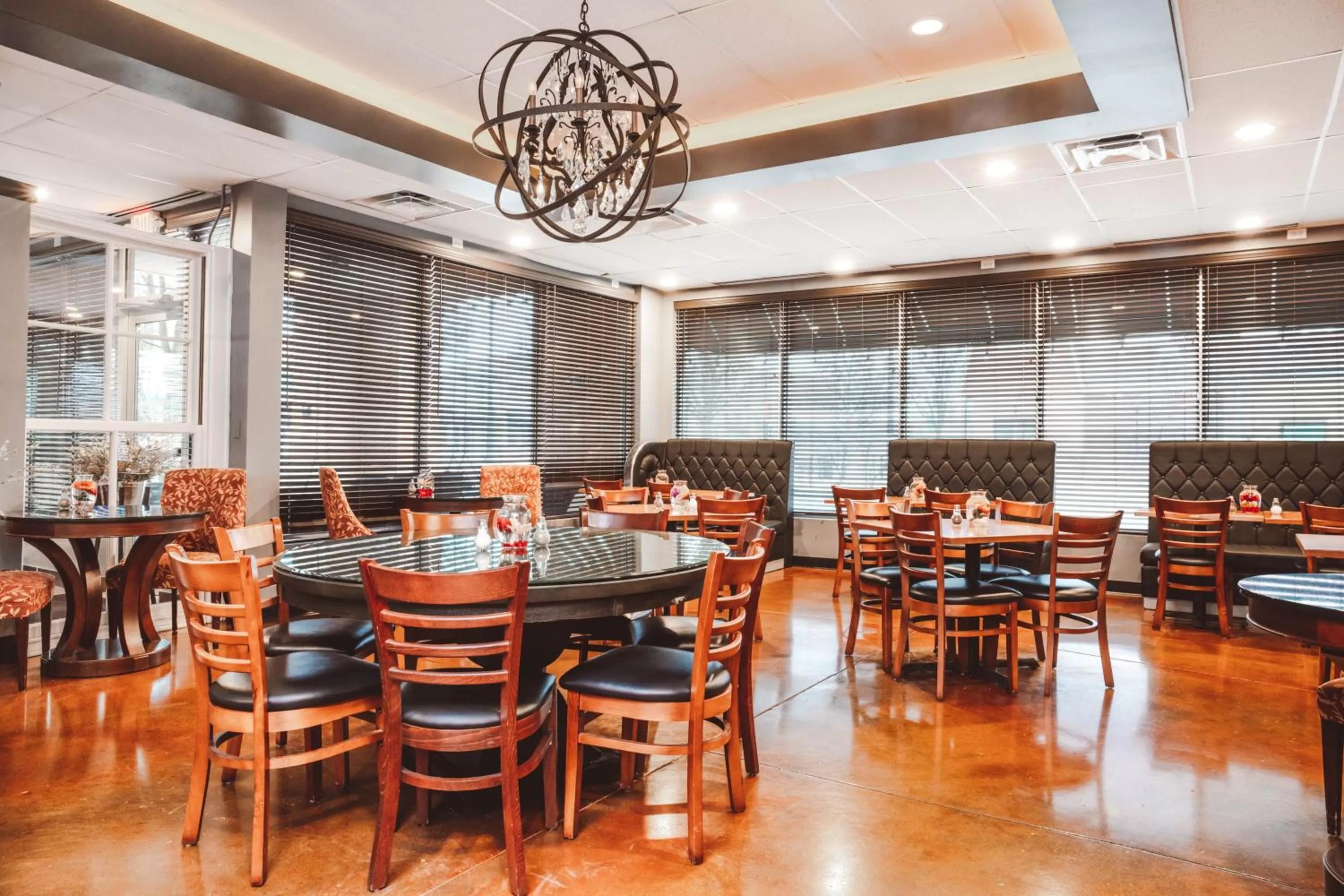 Restaurant/places to eat in The Inn On Sheridan