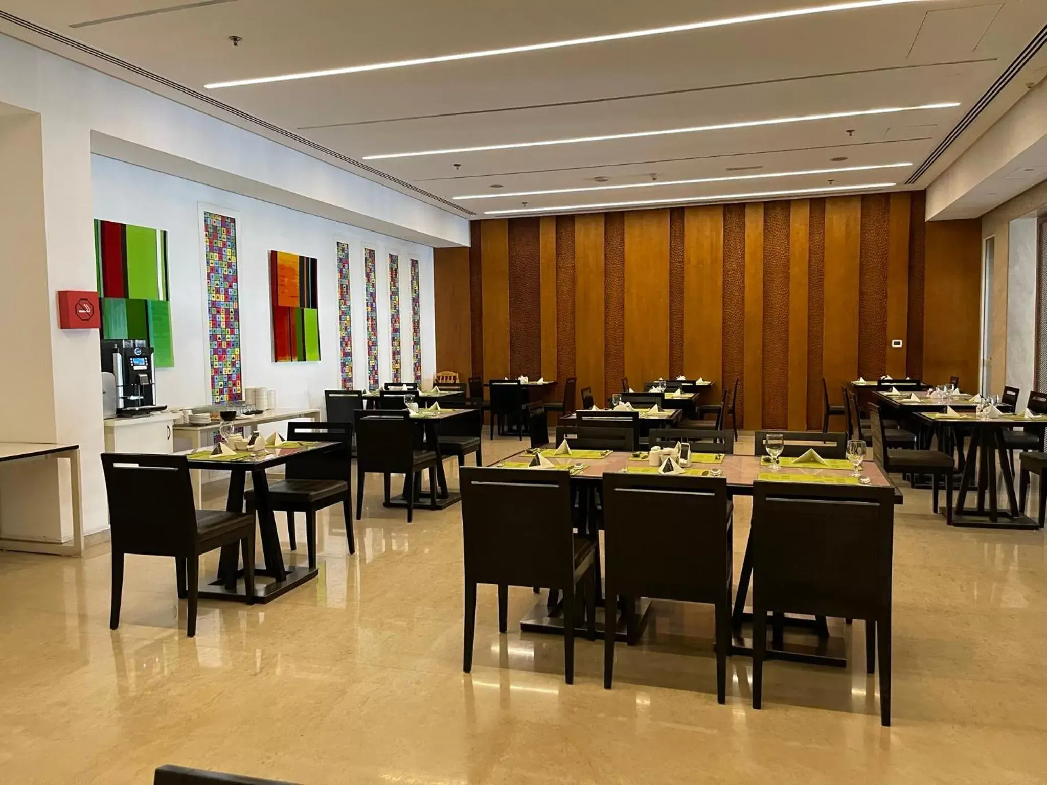 Restaurant/places to eat in Hues Boutique Hotel Restaurant/places to eat in Hues Boutique Hotel
