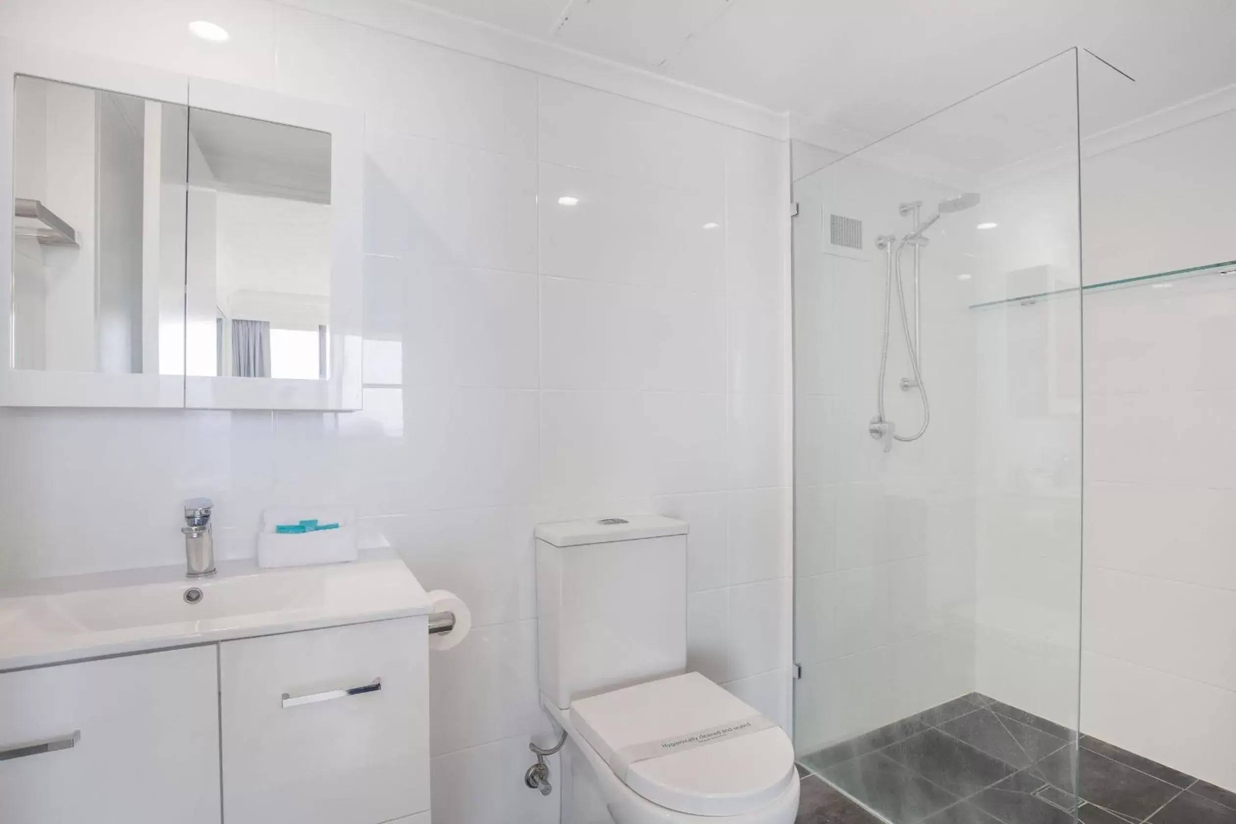 Bathroom in Pelican Sands Beach Resort