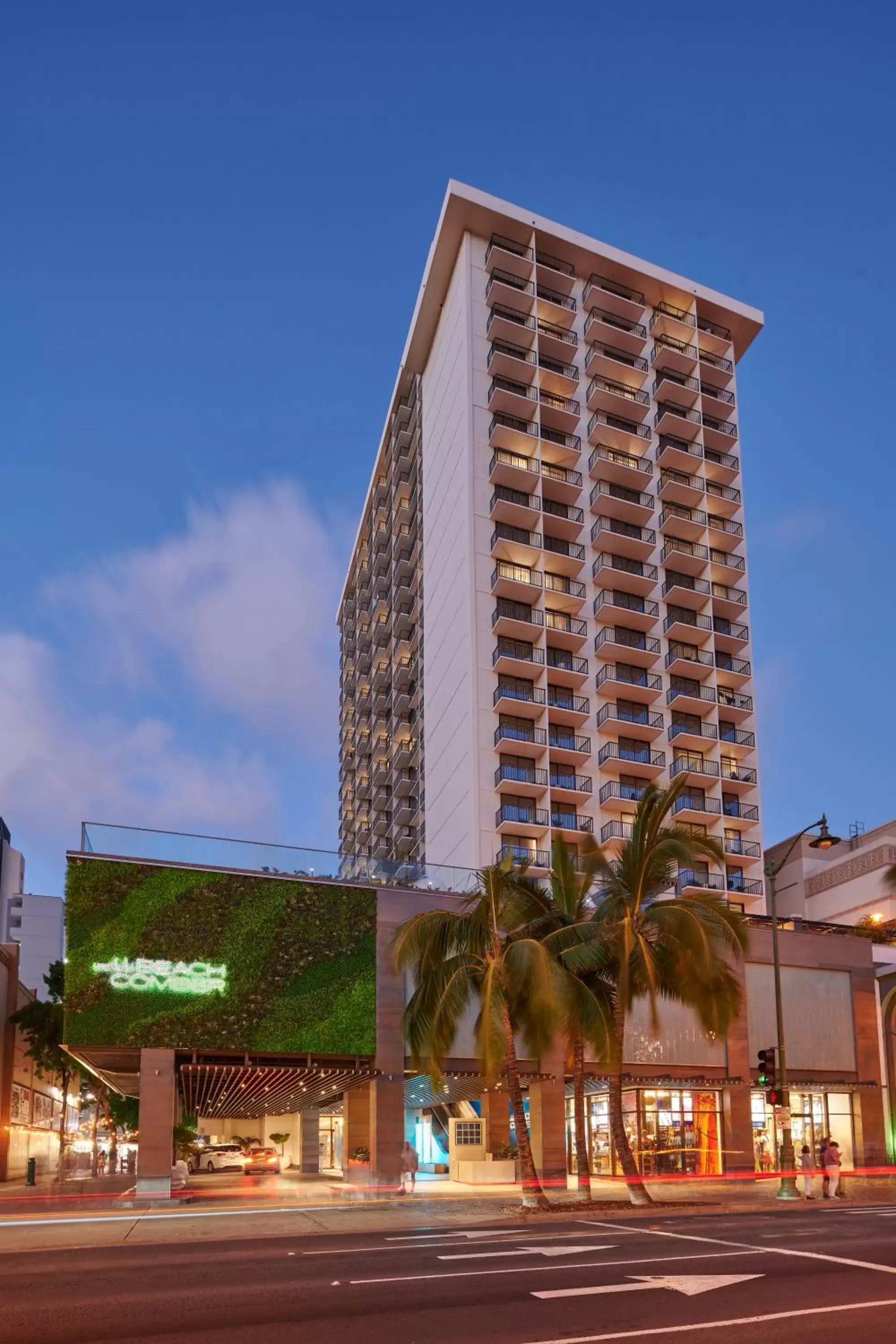 Property Building in OUTRIGGER Waikiki Beachcomber Hotel