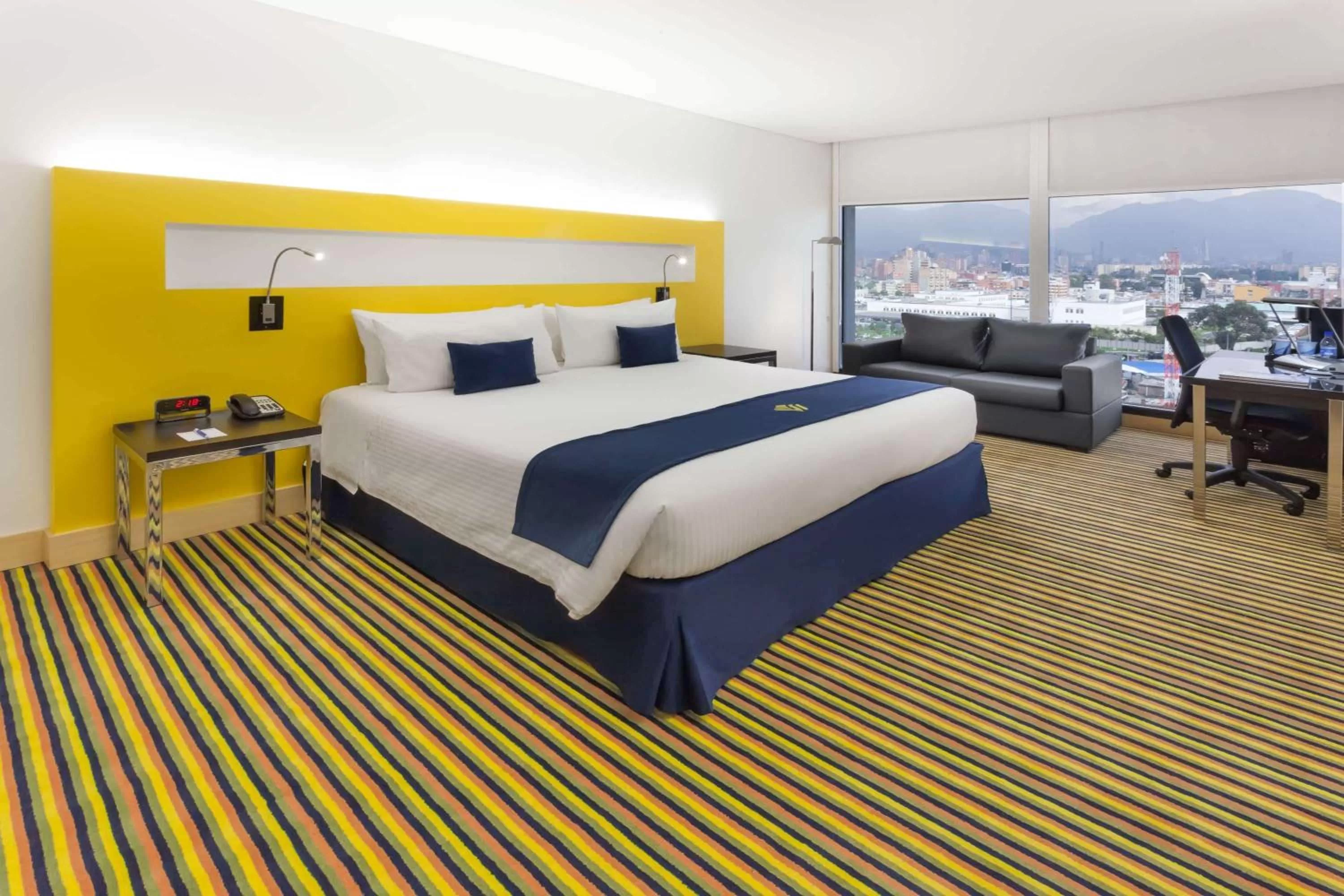 Photo of the whole room, Bed in Wyndham Bogota