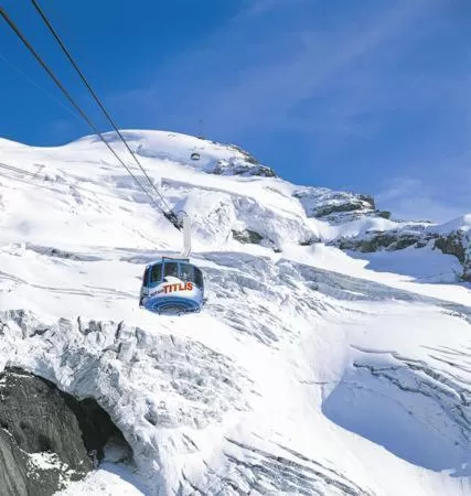 Skiing in Hotel Alpha