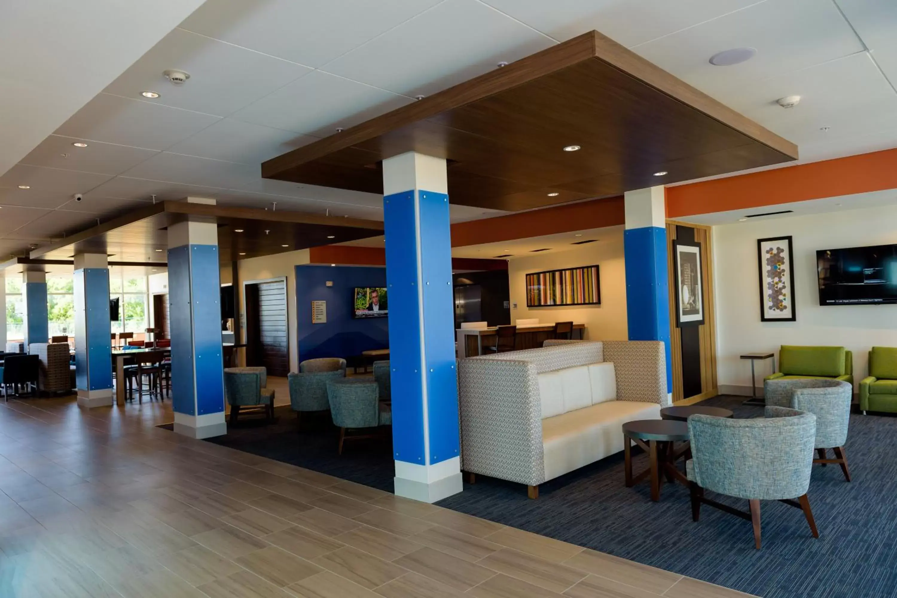 Property building, Lobby/Reception in Holiday Inn Express & Suites McKinney - Frisco East, an IHG Hotel