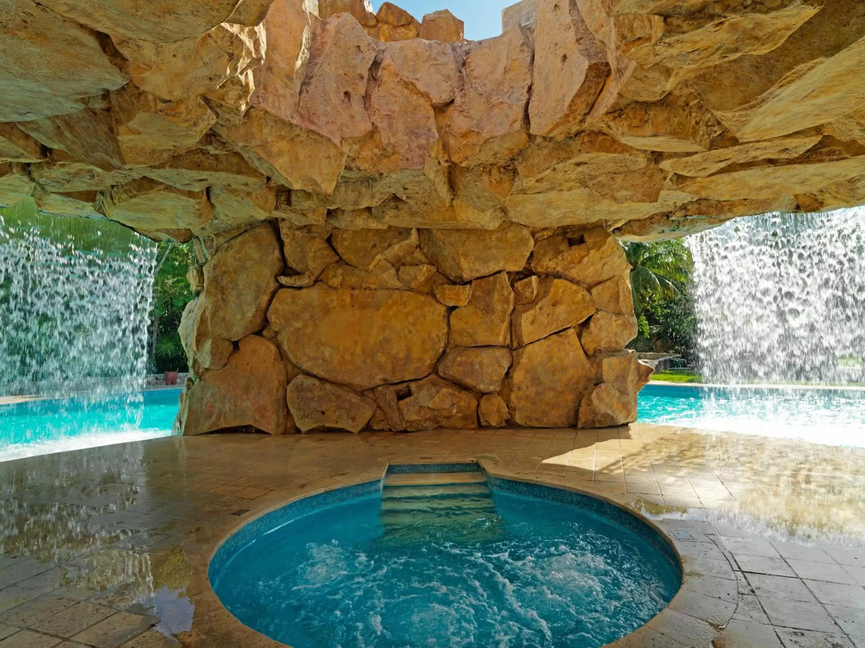 Swimming Pool in Iberostar Paraíso del Mar