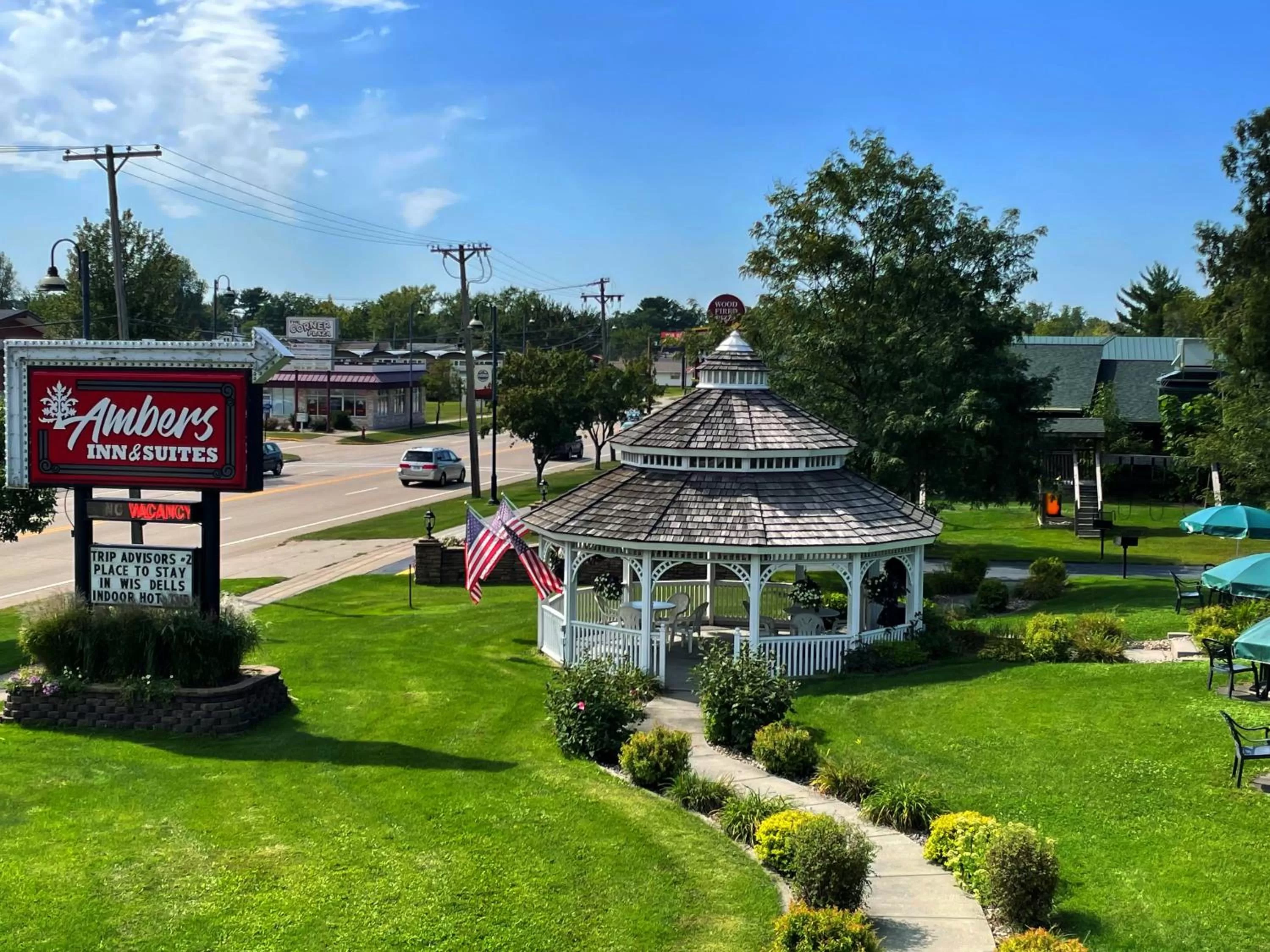 Facade/entrance in Amber's Inn and Suites