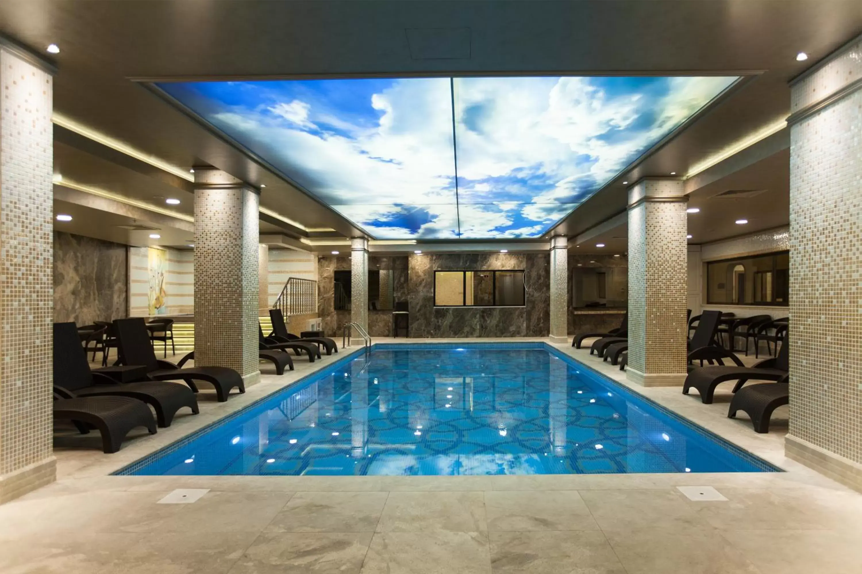 Swimming Pool in Miss Istanbul Hotel & Spa
