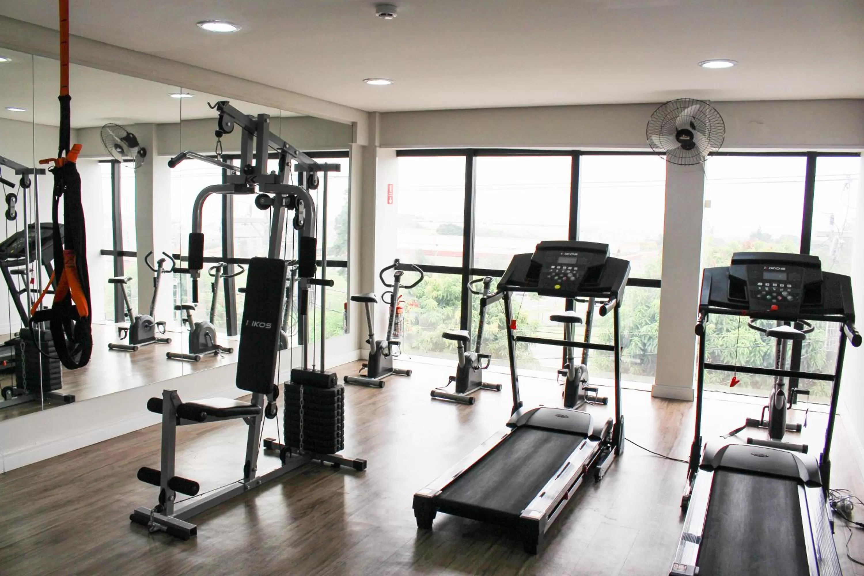 Fitness centre/facilities in Assay Plaza Hotel