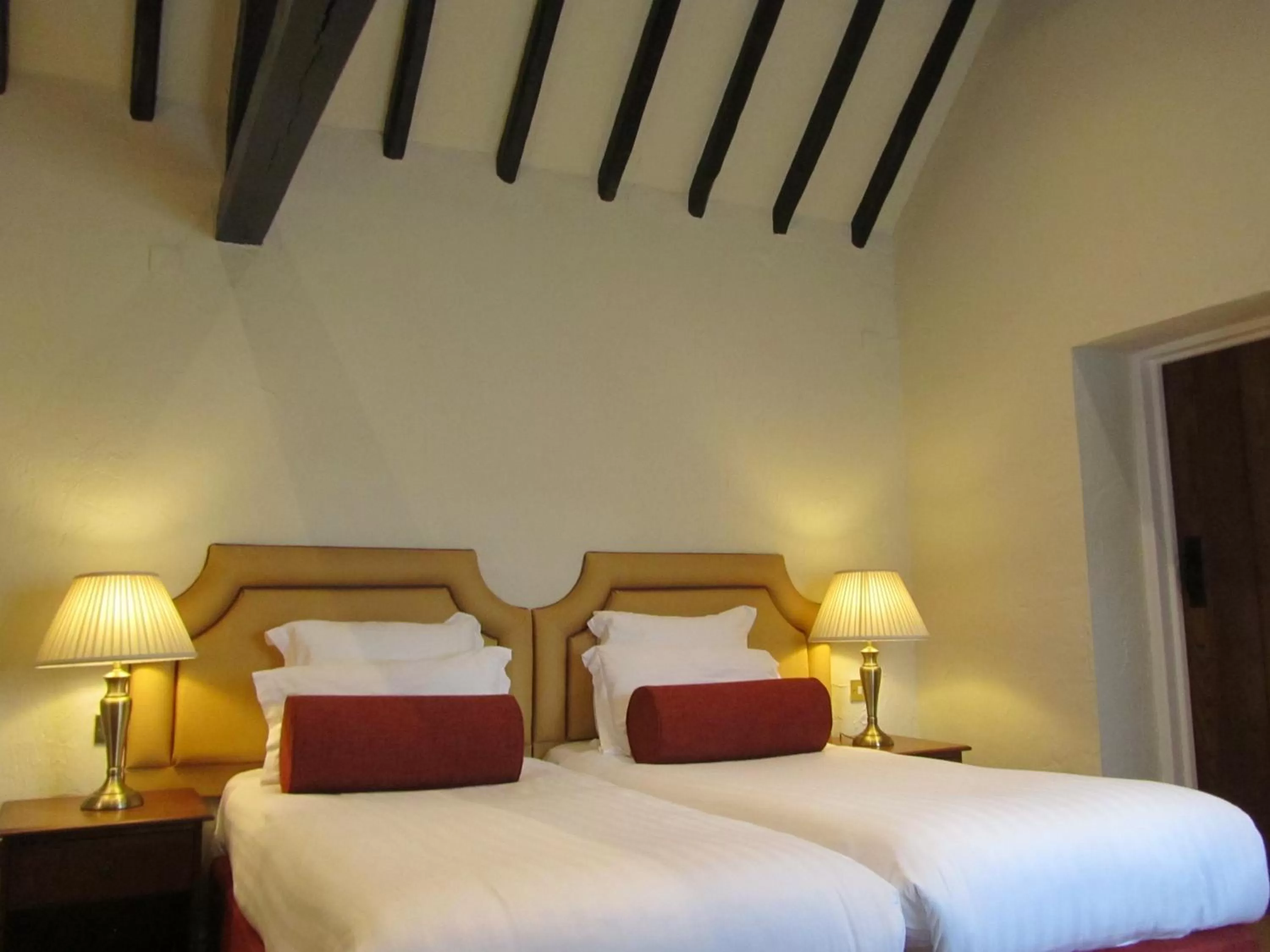 Bed in Windmill Village Hotel, Golf Club & Spa, BW Signature Collection