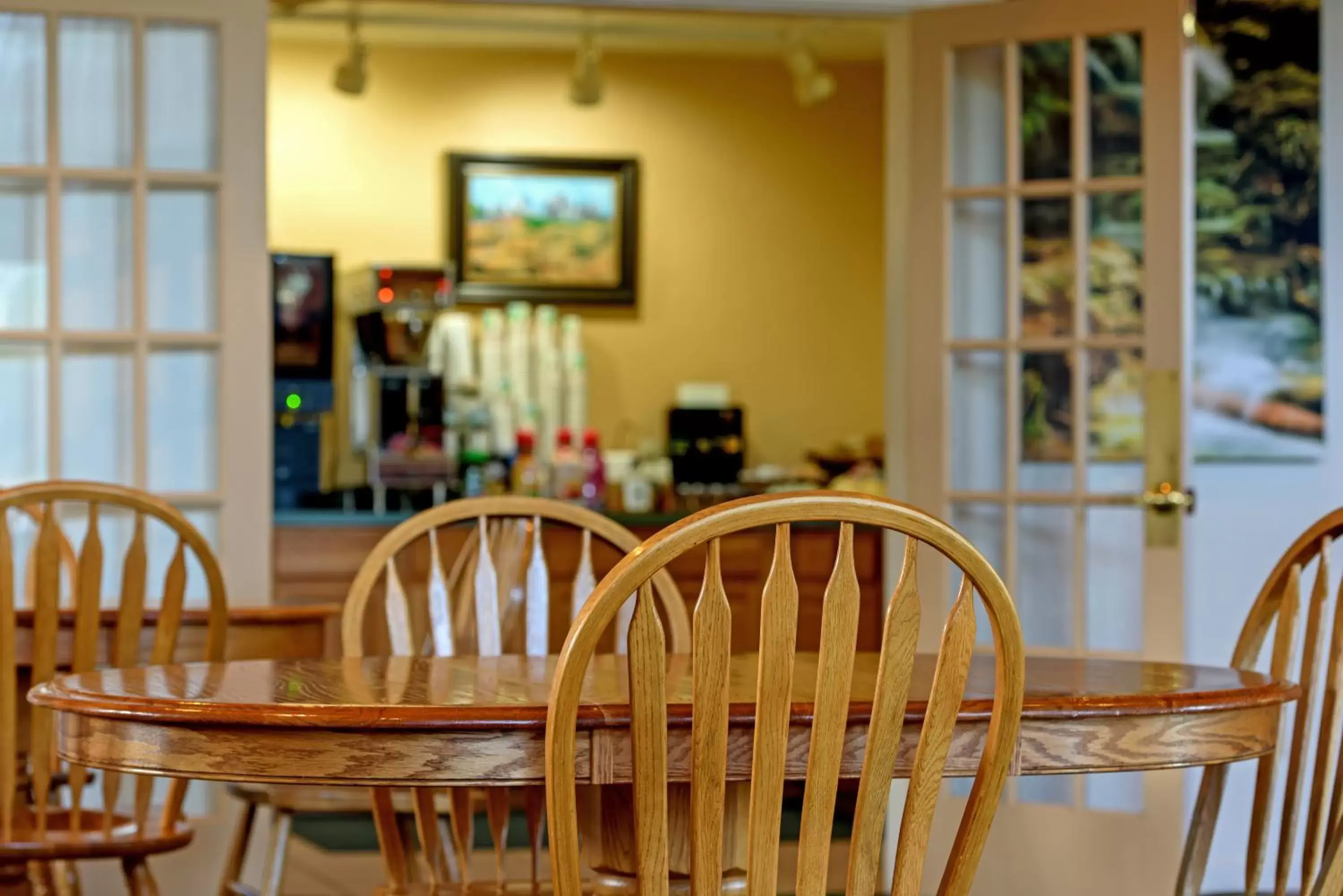 Breakfast, Restaurant/Places to Eat in The Gunnison Inn at Dos Rios Golf Course