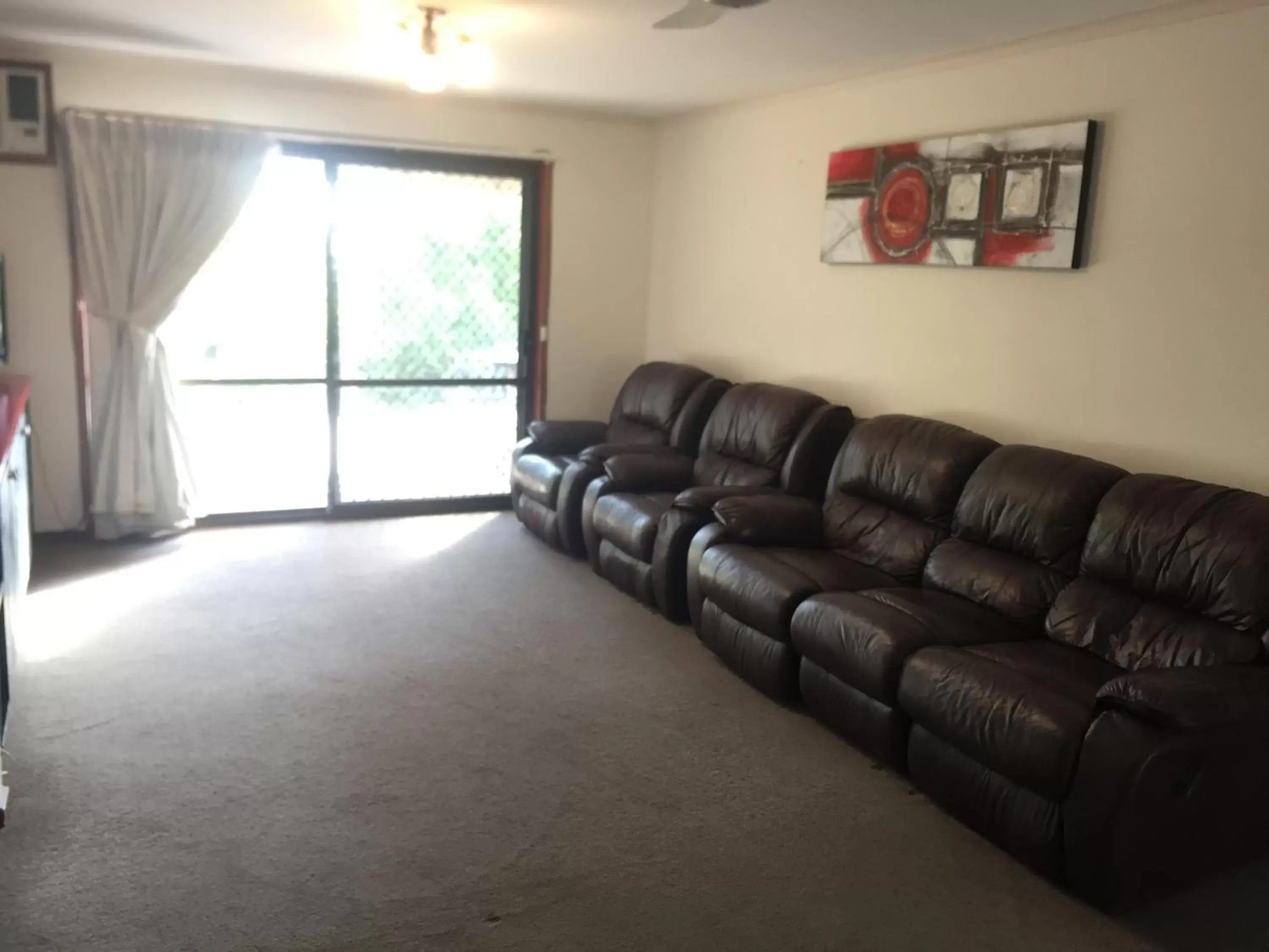 Seating Area in Warragul Views Motor Inn