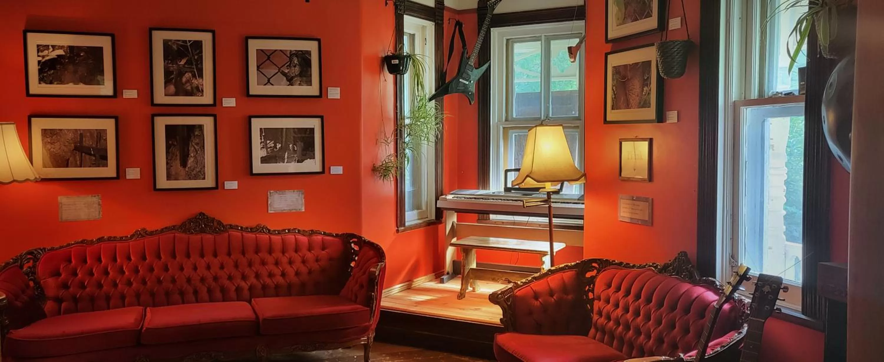 Living room in Le Salon des Inconnus