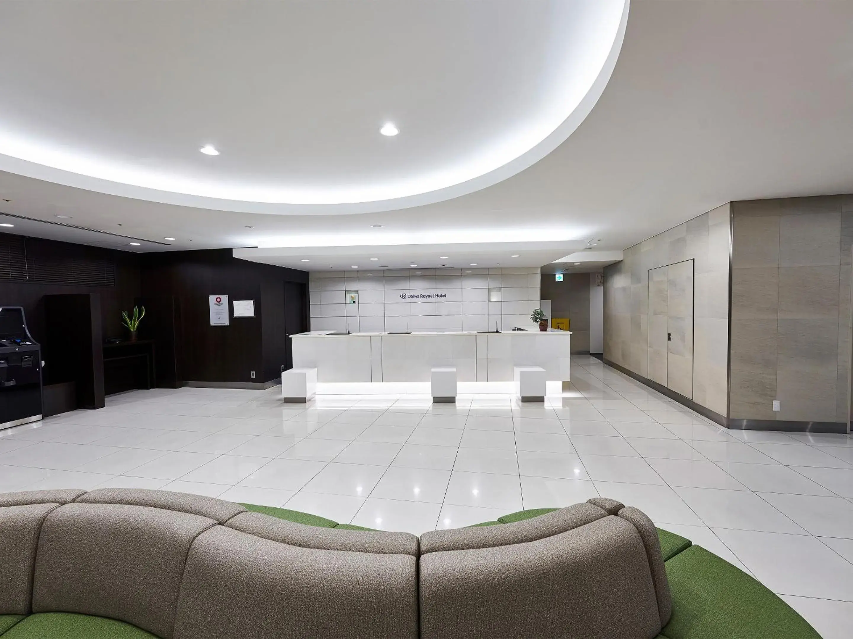 Lobby or reception in Daiwa Roynet Hotel Kawasaki
