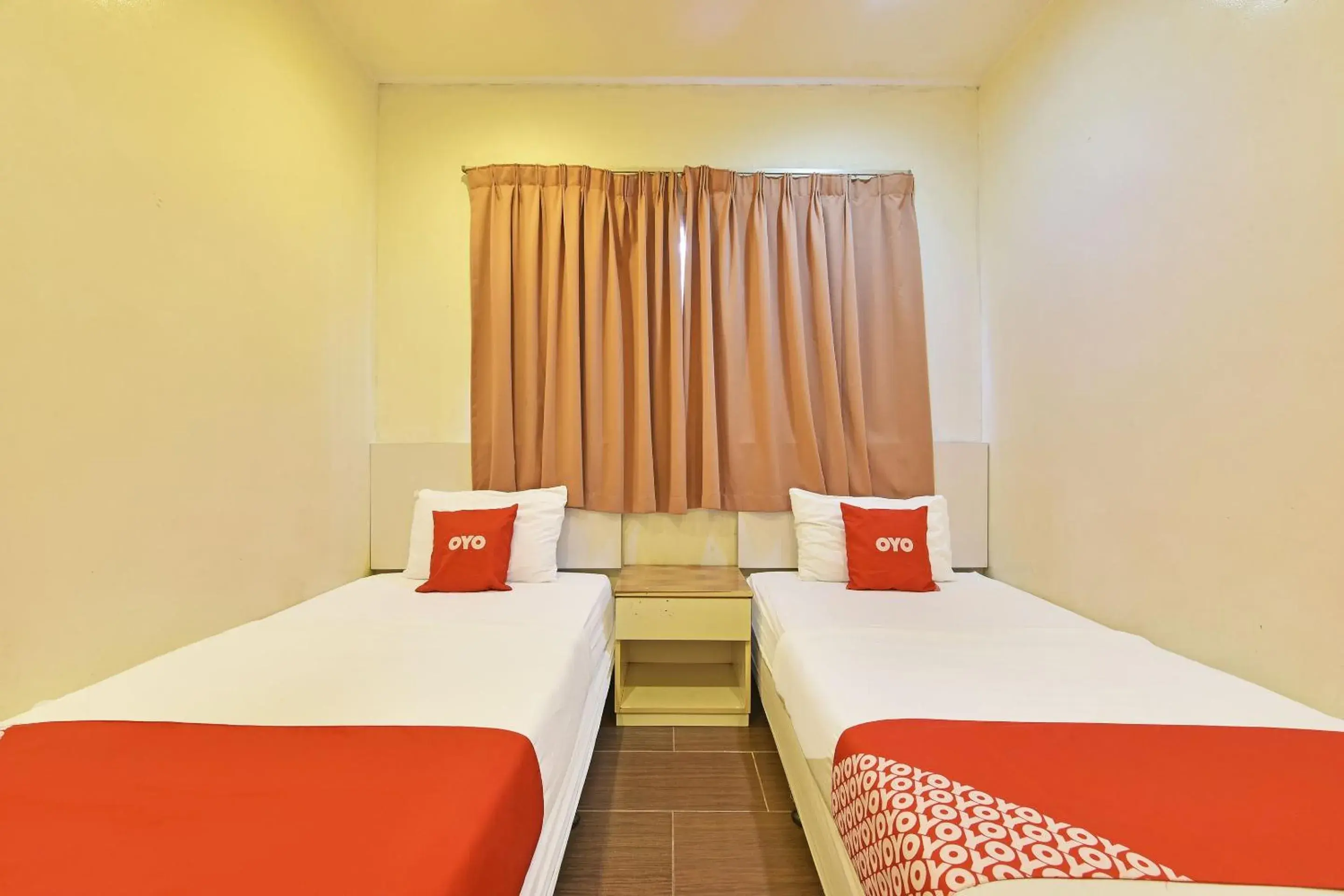 Bedroom, Bed in OYO 90853 New Soho Hotel