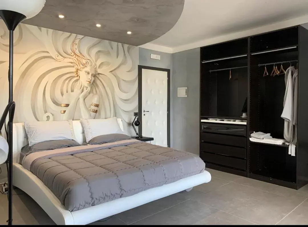 King Room with Spa Bath in Relais Du Port King Room with Spa Bath in Relais Du Port