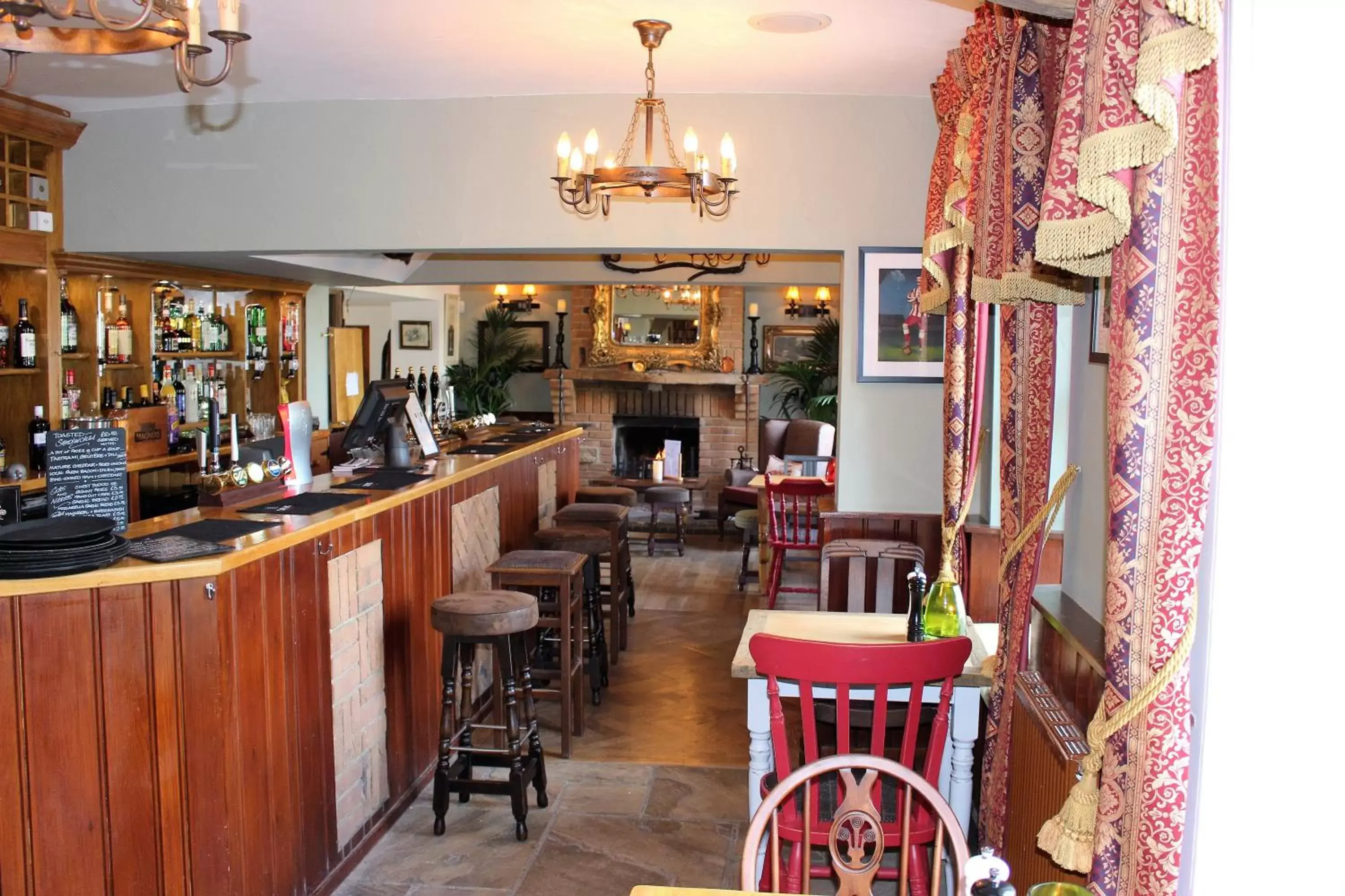 Restaurant/places to eat, Lounge/Bar in The Coach and Horses