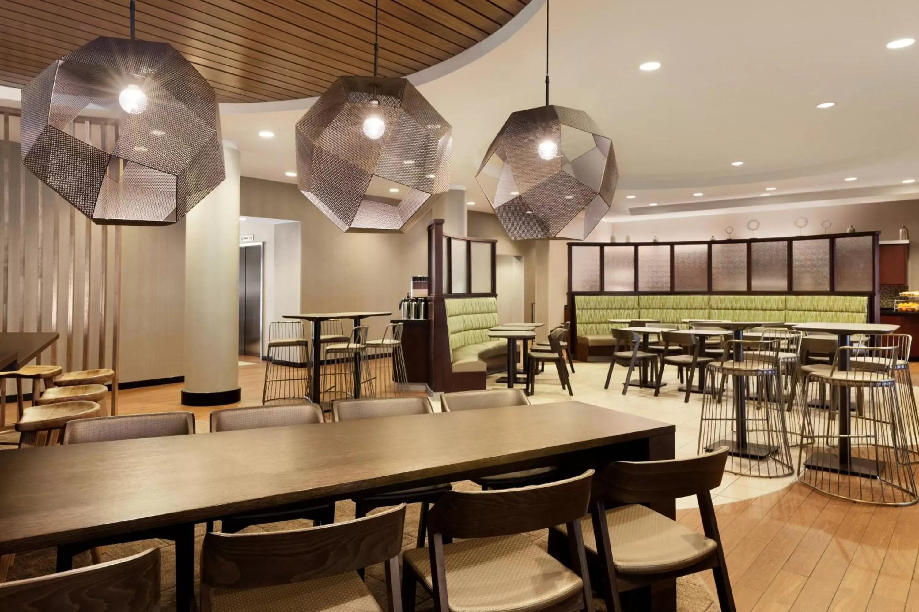 Restaurant/Places to Eat in Springhill Suites by Marriott West Palm Beach I-95