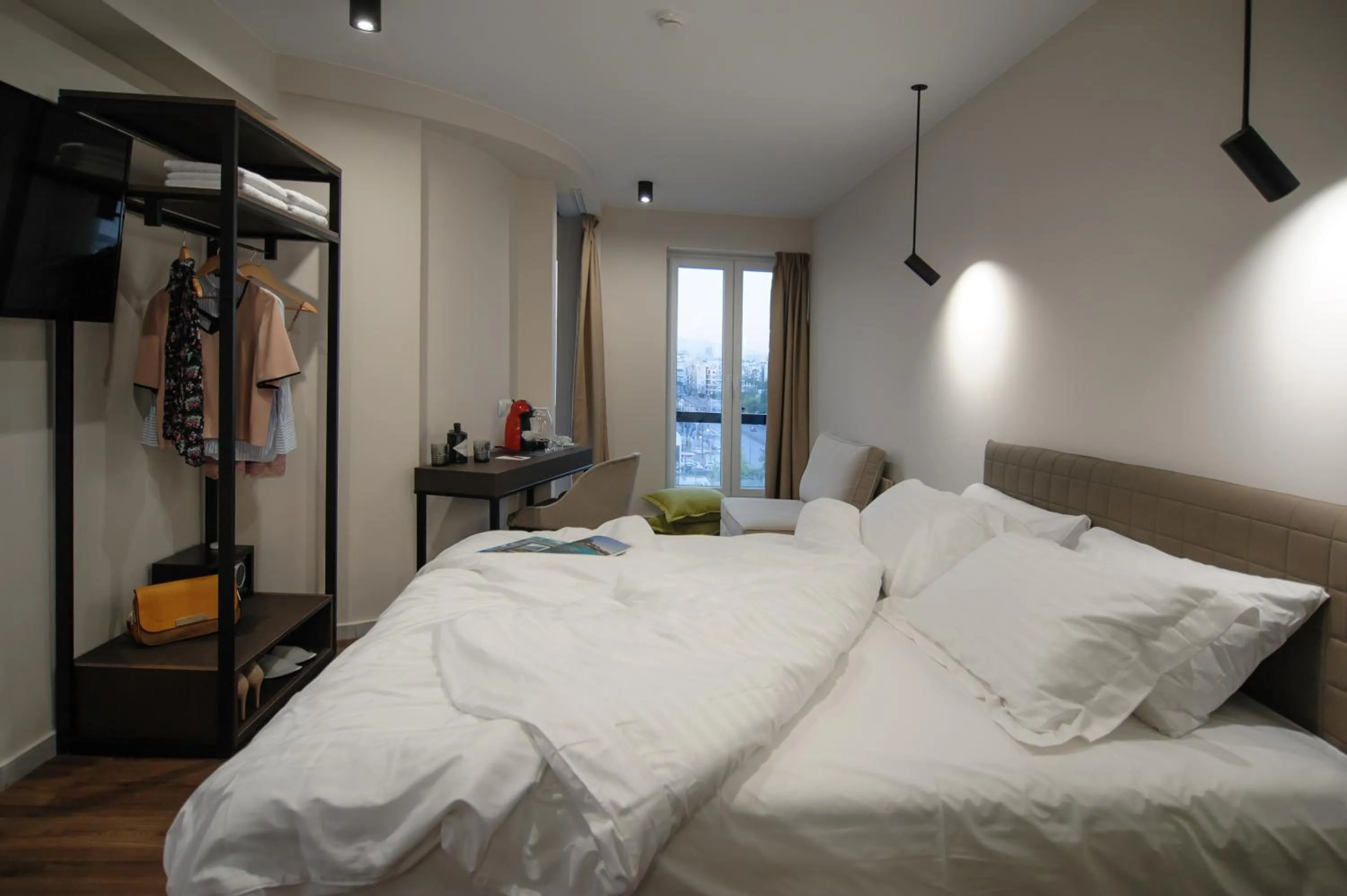 Day, Bed in B4B Athens 365