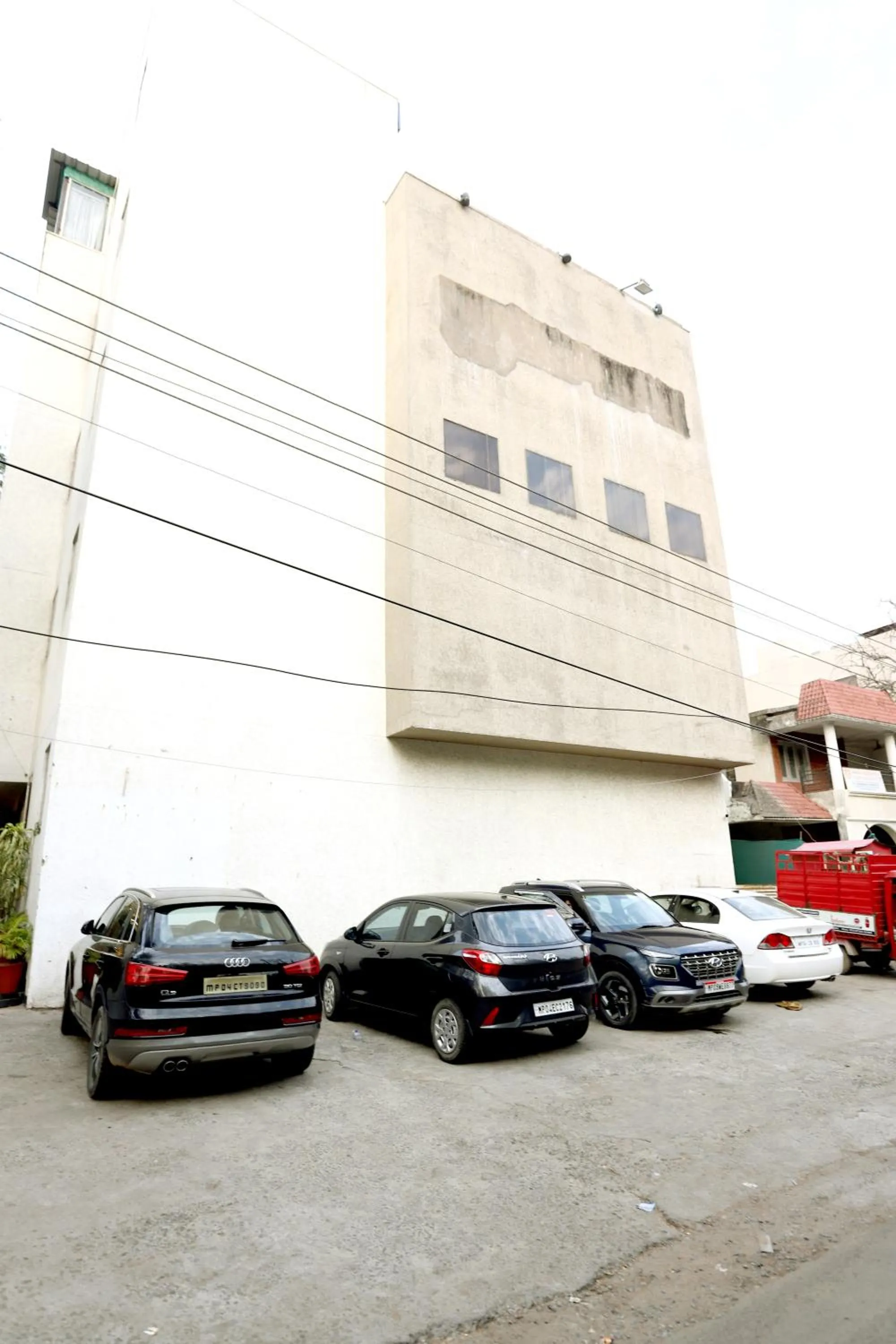 Property building in HOTEL BLUE PEARL