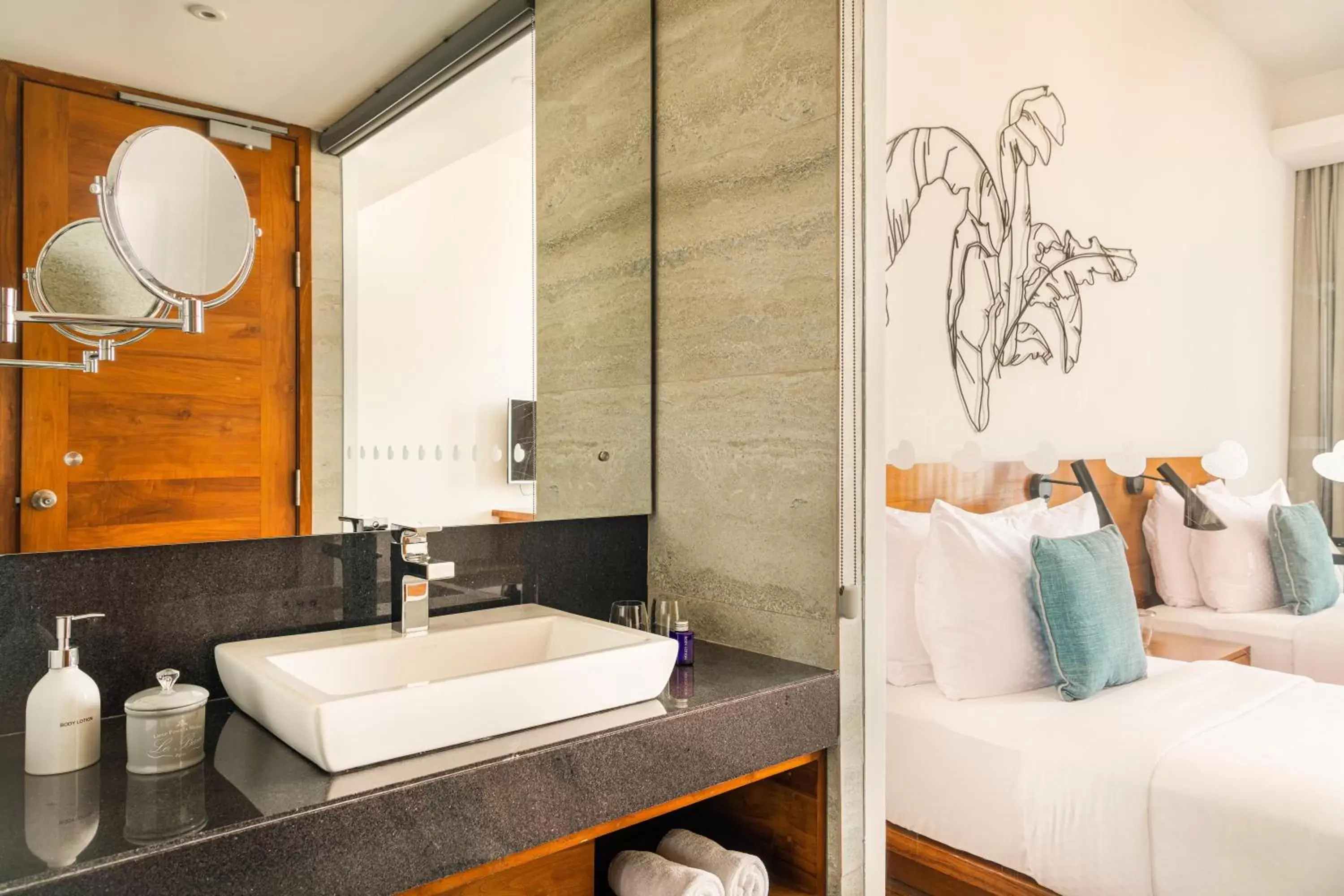 Bed in Jetwing Colombo Seven Bed in Jetwing Colombo Seven