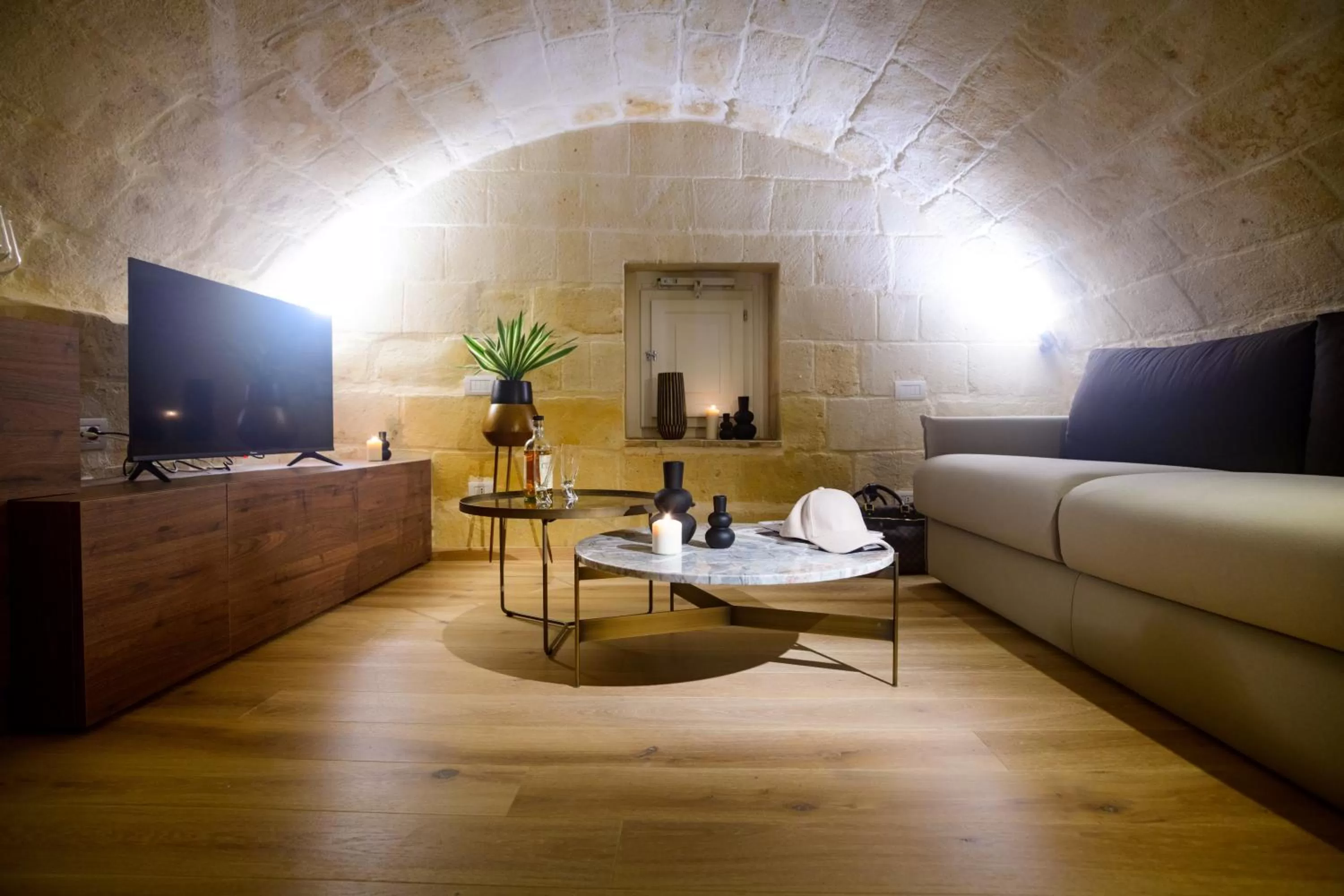 Living room in Le Malve Cave Retreat