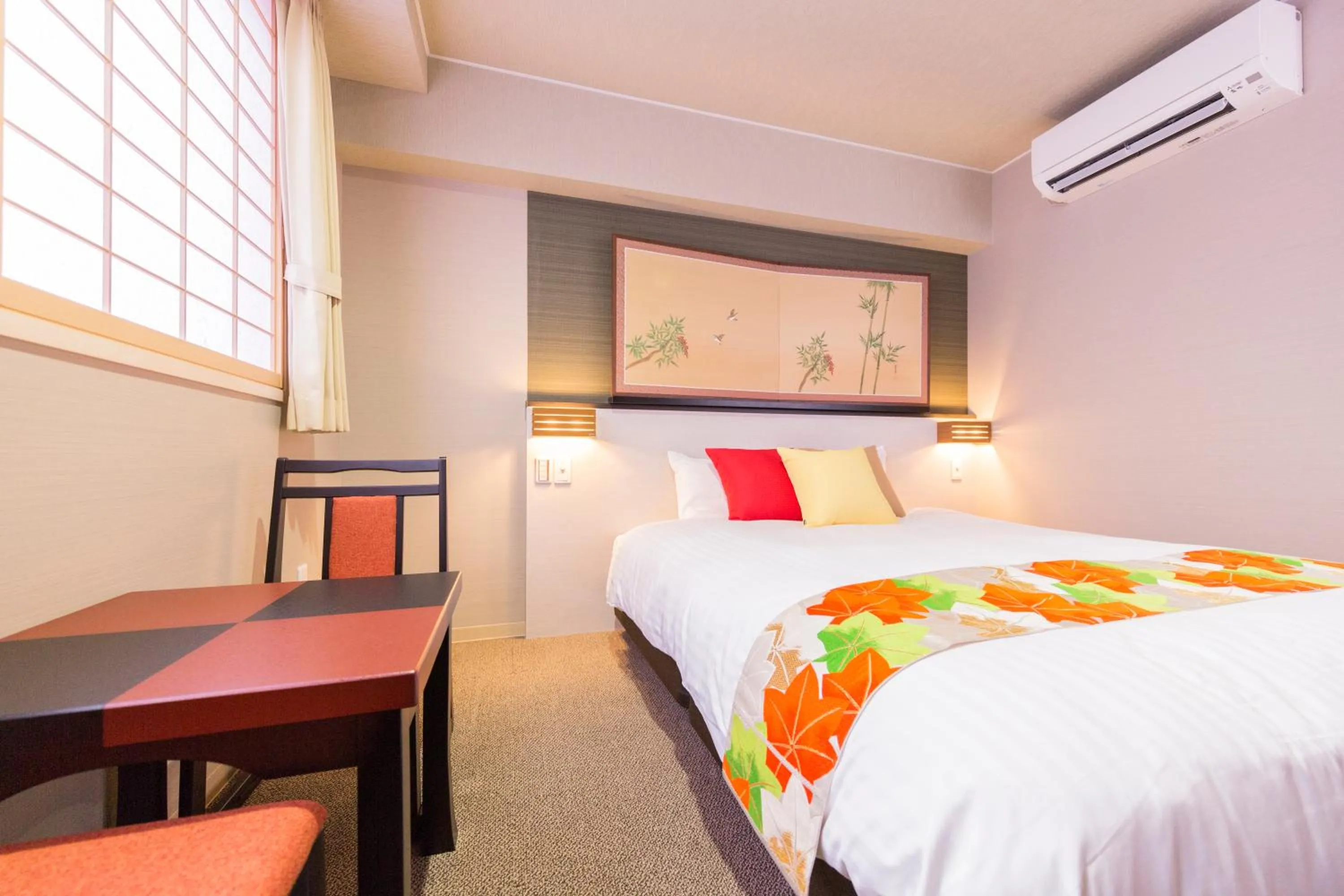 Bed in Kyoto Inn Gion