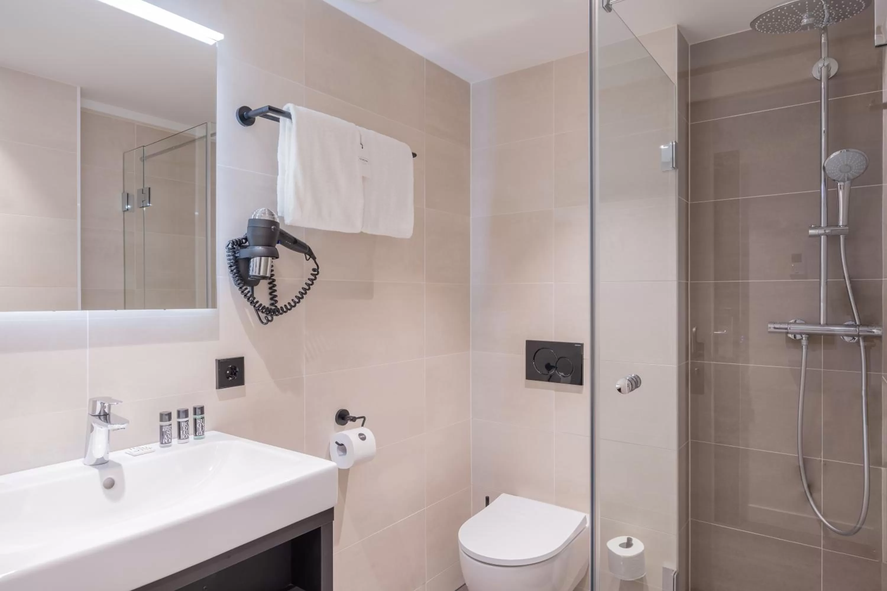 Shower in Boutique Hotel Corona