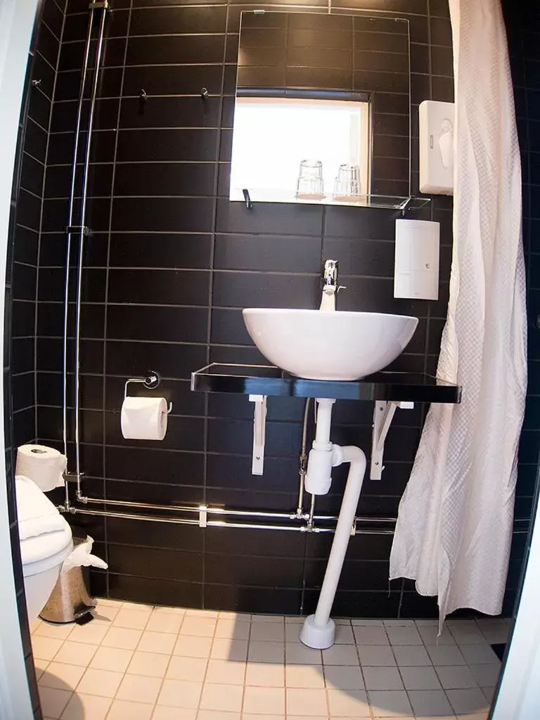 Bathroom in Ibis Styles Stockholm Odenplan